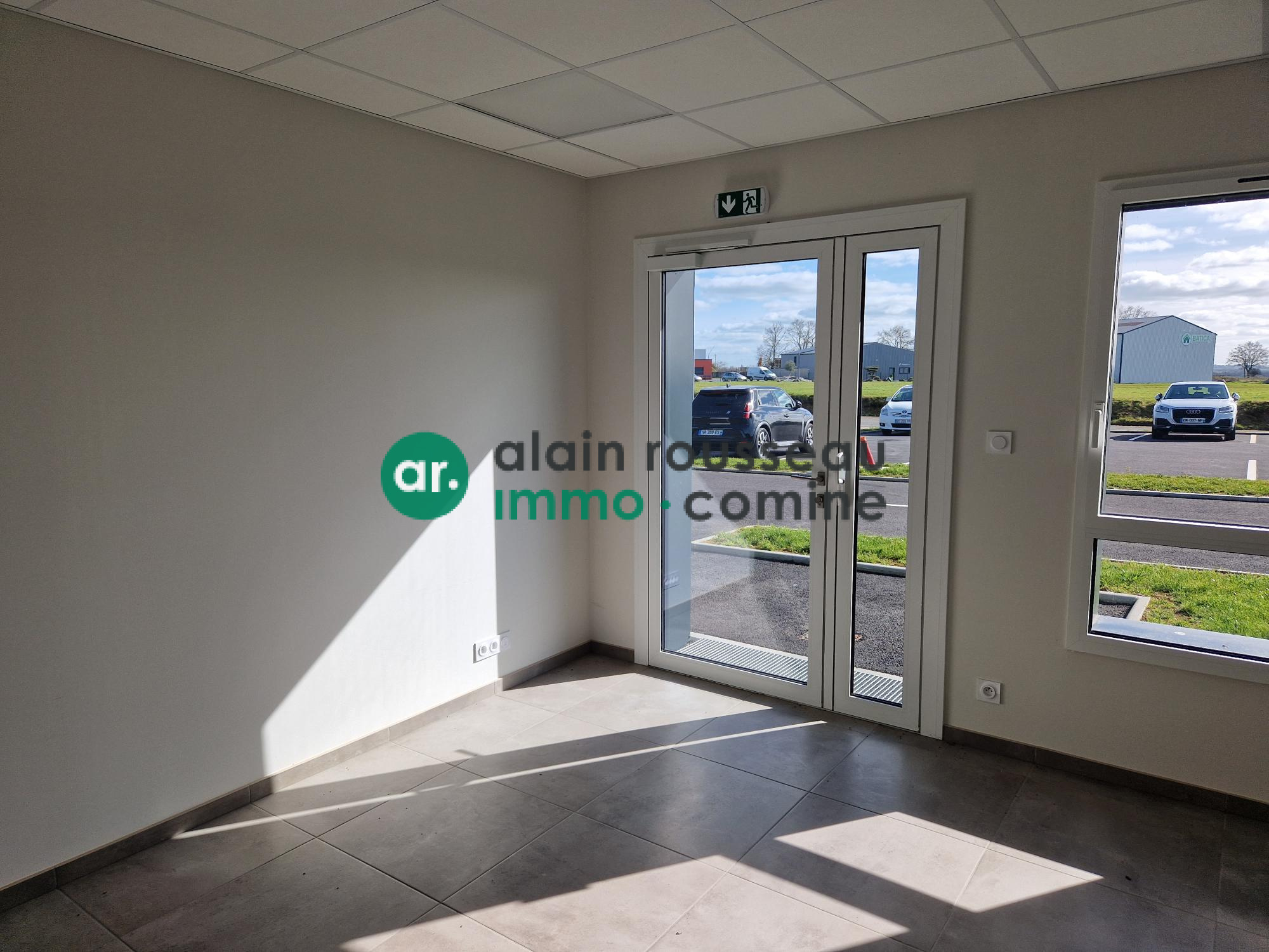 Local D’activité 232m² – Mazieres en mauges