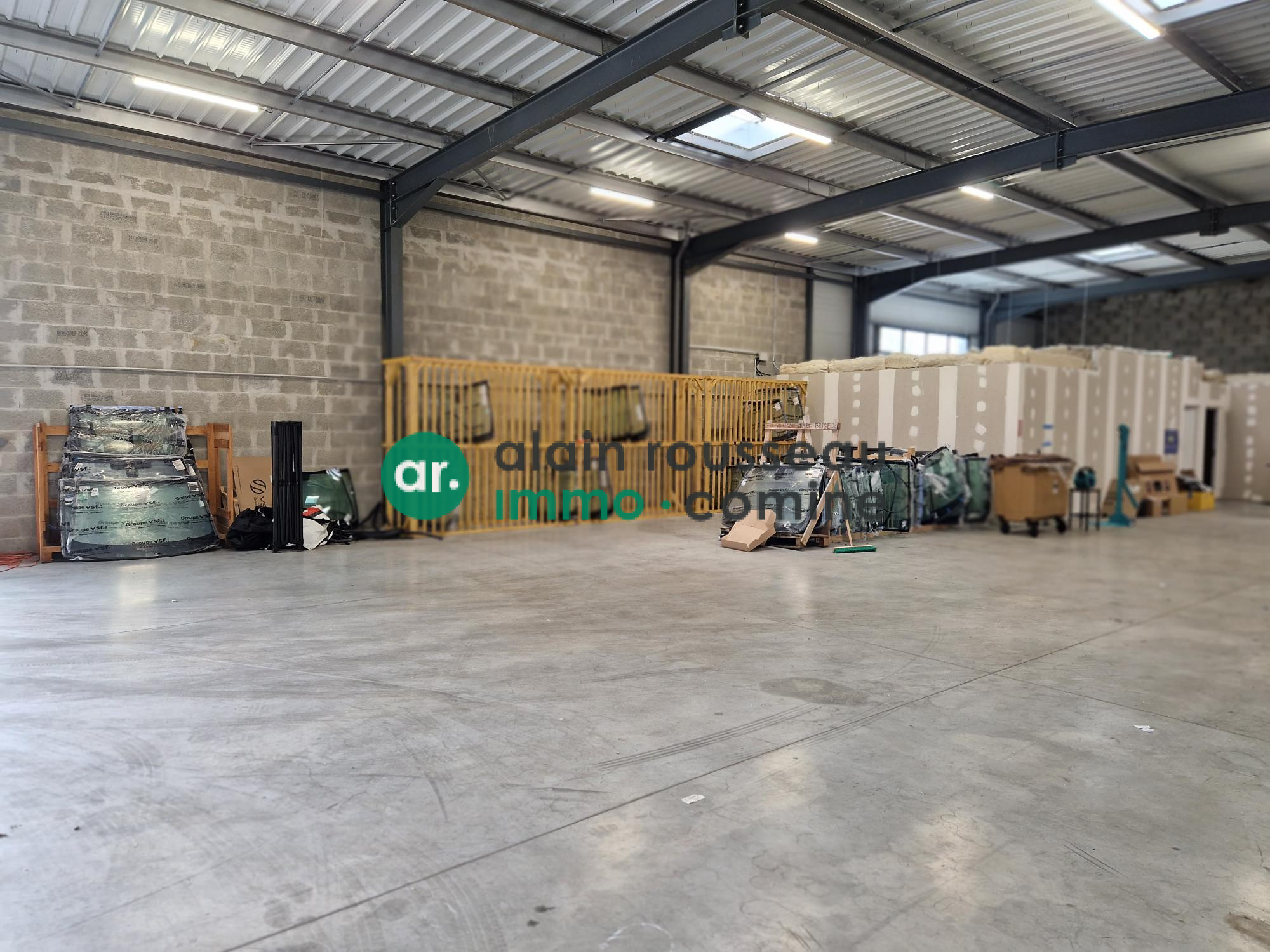 Local Commercial 450m² – Cholet