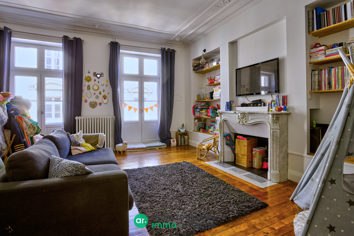 Maison 250m² – 
ANGERS