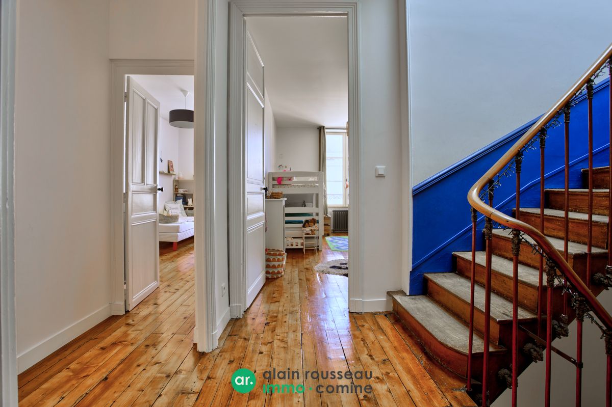 Maison 250m² – 
ANGERS