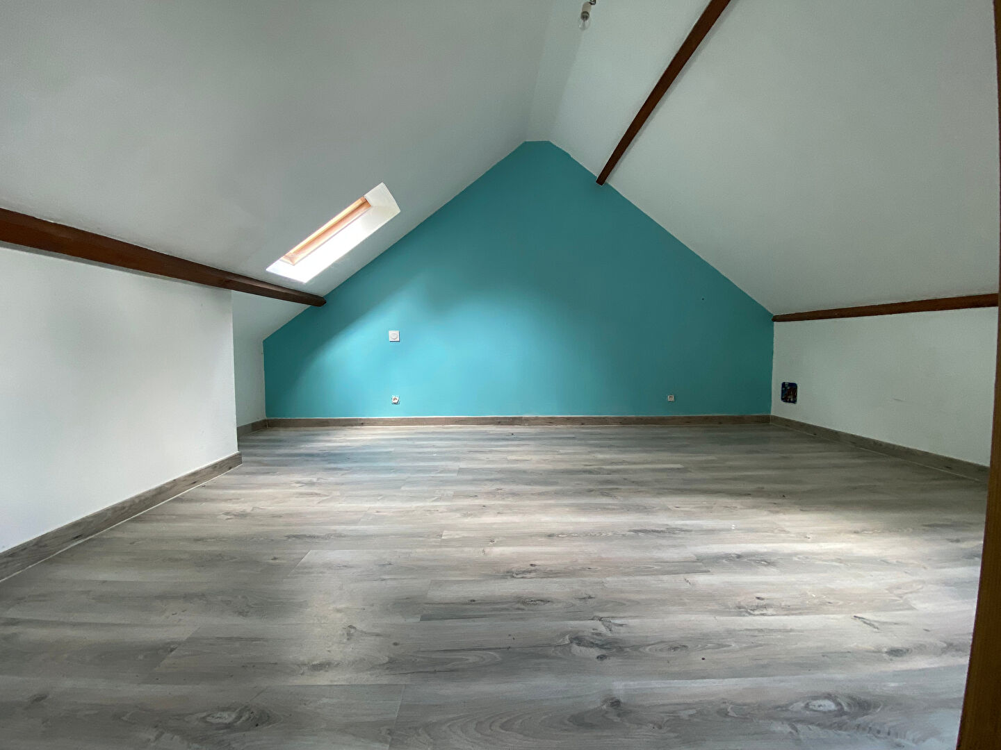 Terrain 852m² –
MURS ERIGNE Terrain 852m² –
MURS ERIGNE