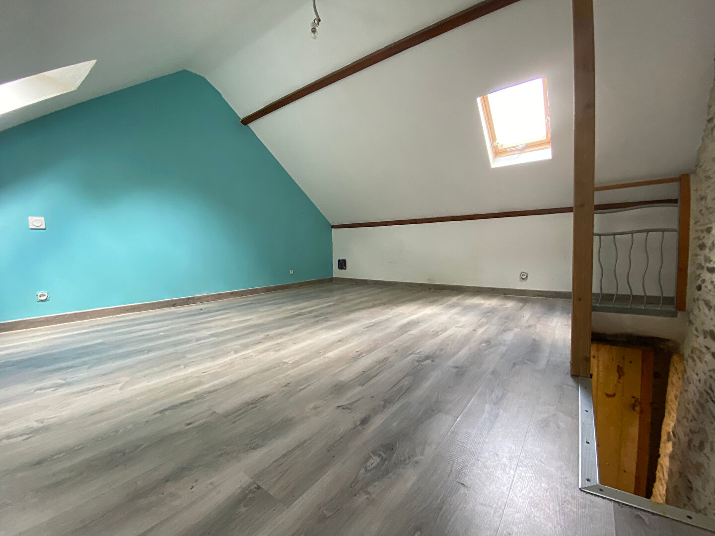 Terrain 852m² –
MURS ERIGNE Terrain 852m² –
MURS ERIGNE