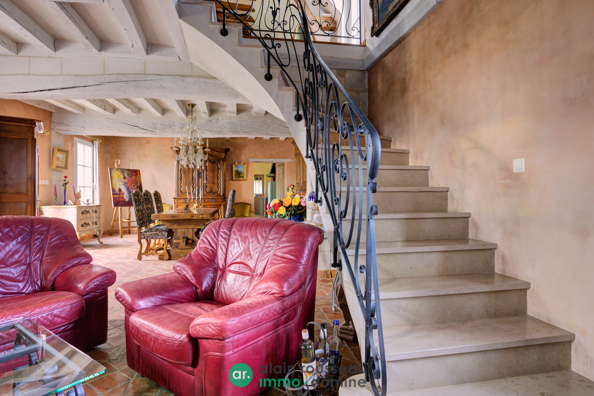 Maison 208m² – 
BRAIN SUR L AUTHION