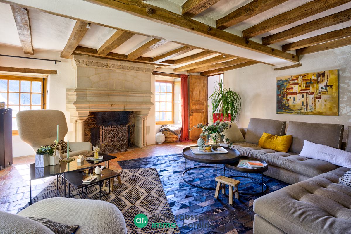 Maison 233m² – 
LA MEMBROLLE SUR LONGUENEE