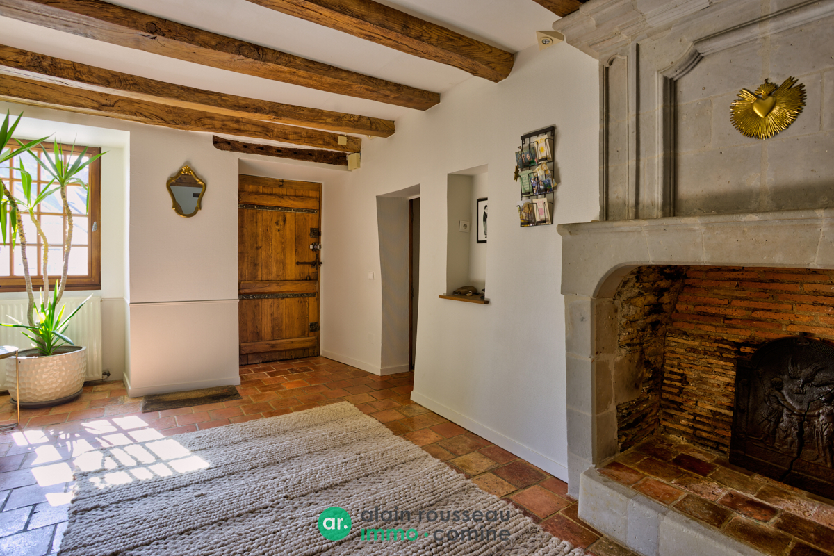 Maison 233m² – 
LA MEMBROLLE SUR LONGUENEE