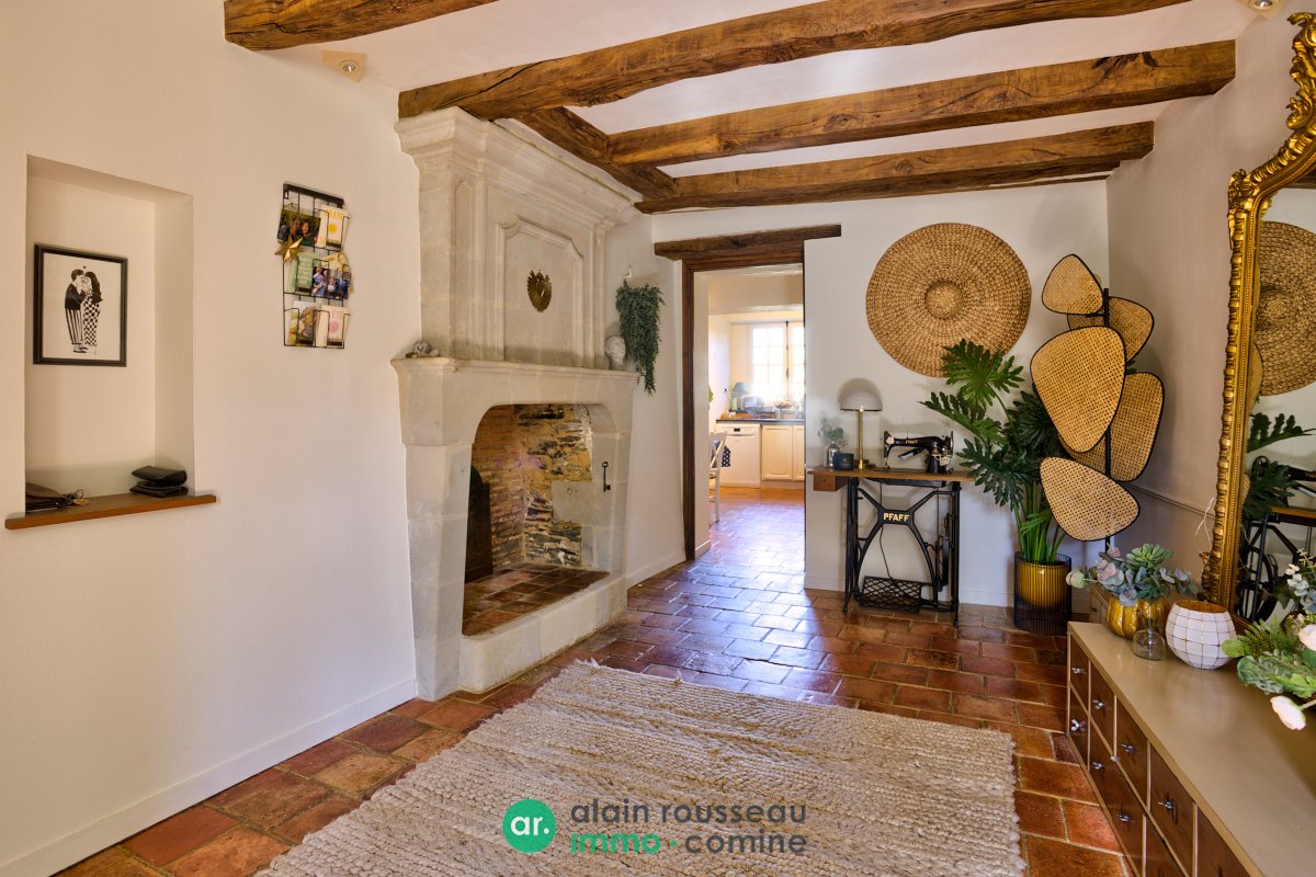 Maison 233m² – 
LA MEMBROLLE SUR LONGUENEE