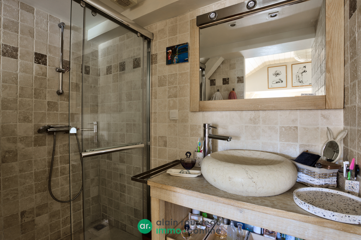 Maison 233m² – 
LA MEMBROLLE SUR LONGUENEE