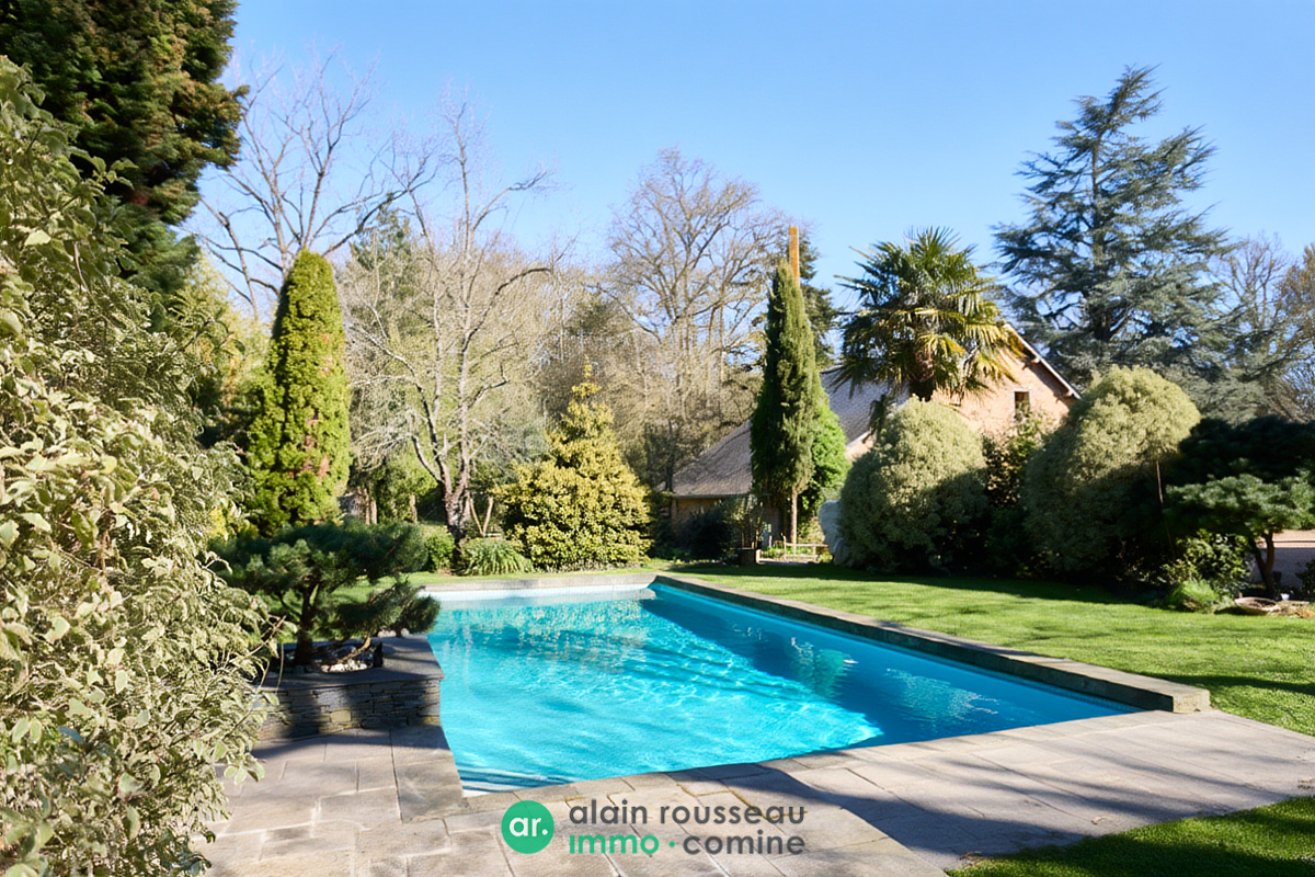 Maison 526m² –
Segré Maison 526m² –
Segré