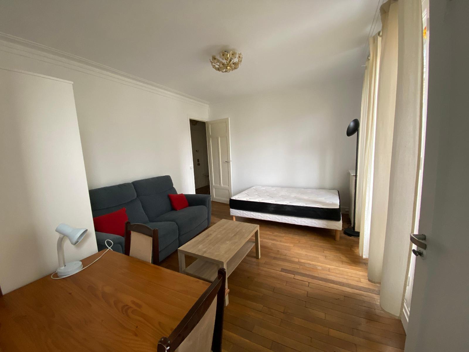 Appartement 33.44m² – PARIS