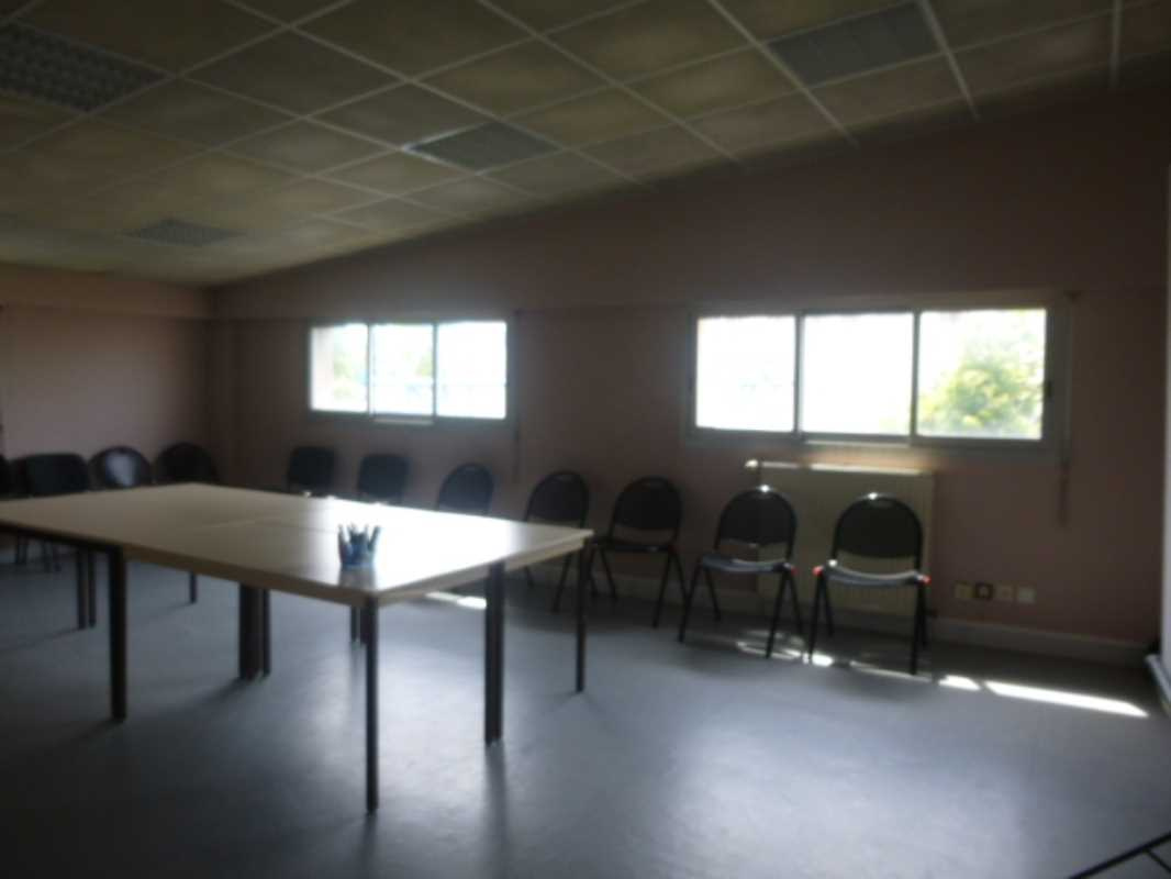 Local D&rsquo;activité 440m² – Durtal