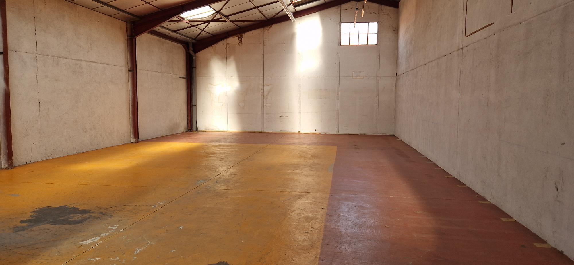 Local D&rsquo;activité 1373m² – Cholet