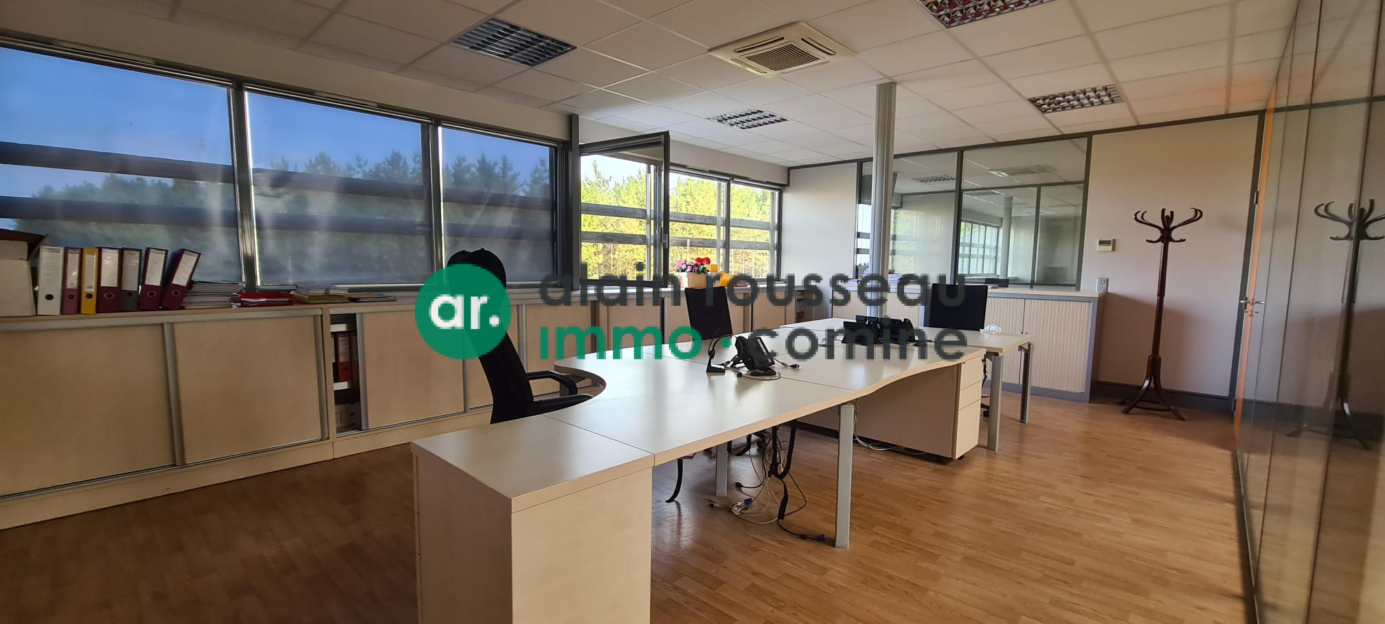 Bureaux 289m² – Beaucouze