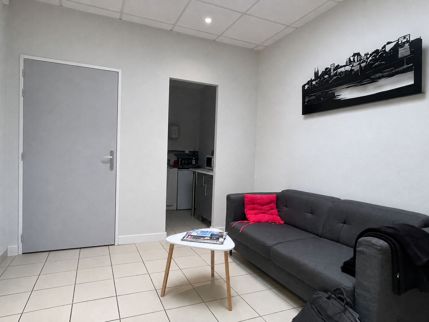Bureaux 95m² – Beaucouze