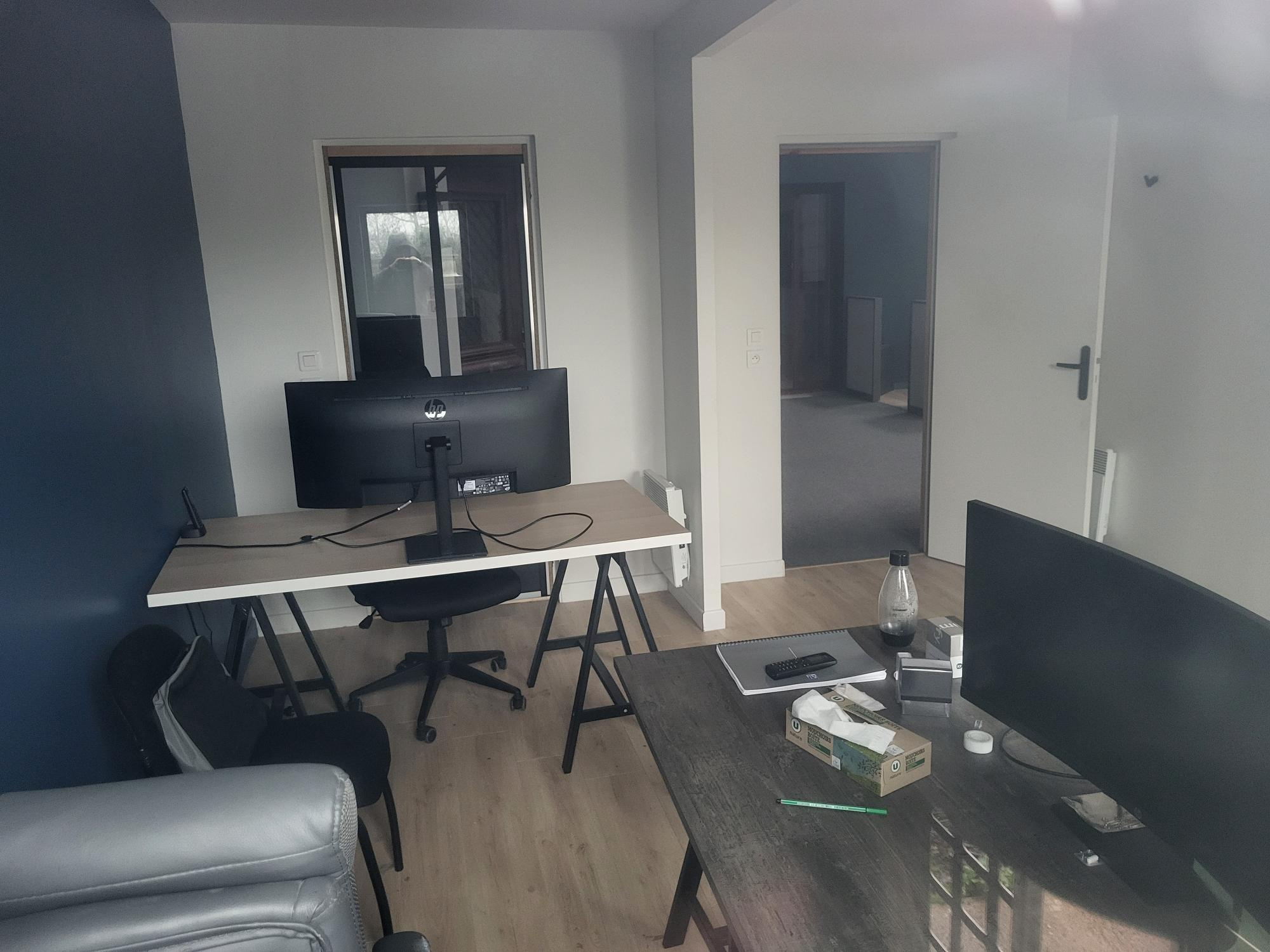 Local Commercial 1500m² – St barthelemy d anjou