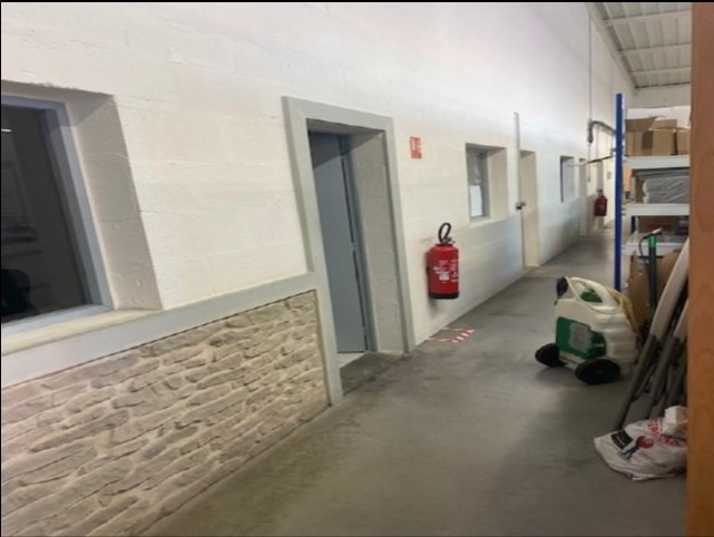Local Commercial 710m² – Cholet