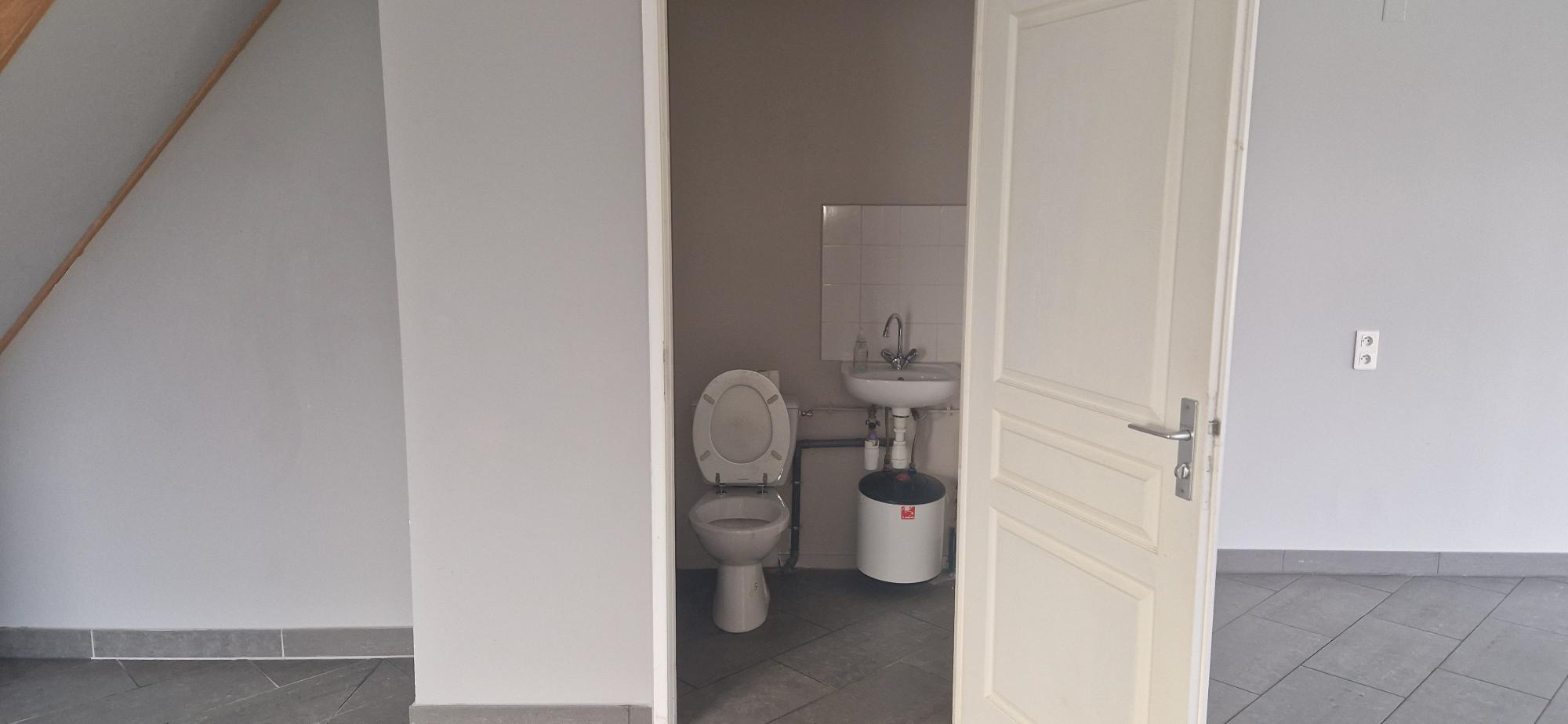 Local Commercial 150m² – La tessoualle