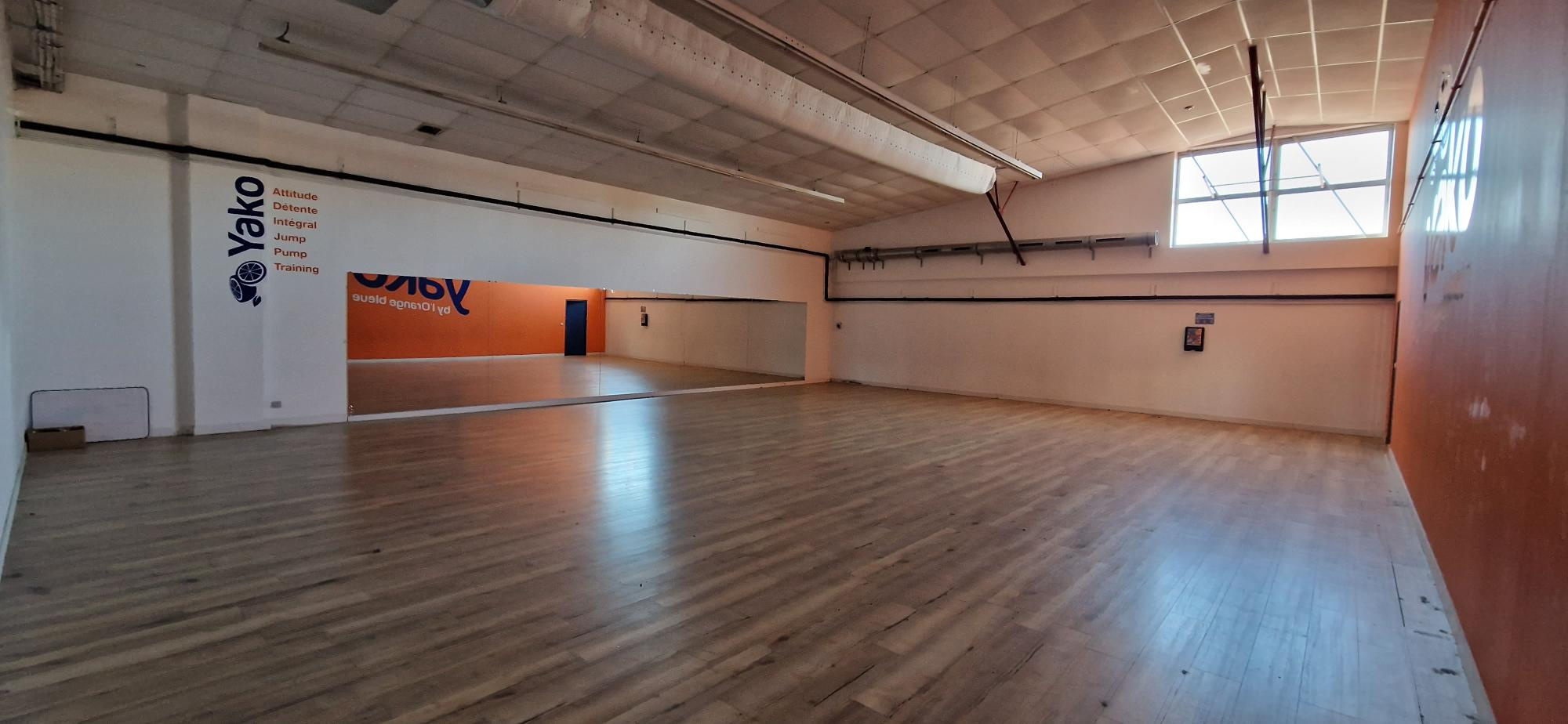 Local Commercial 510m² – Cholet
