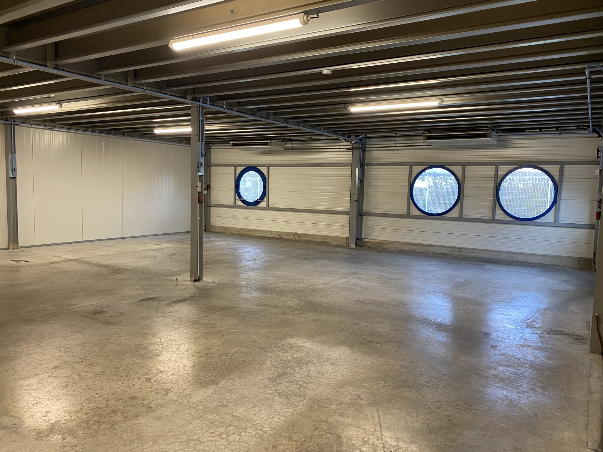 Local D’activité 688m² – Moze sur louet Local D’activité 688m² – Moze sur louet