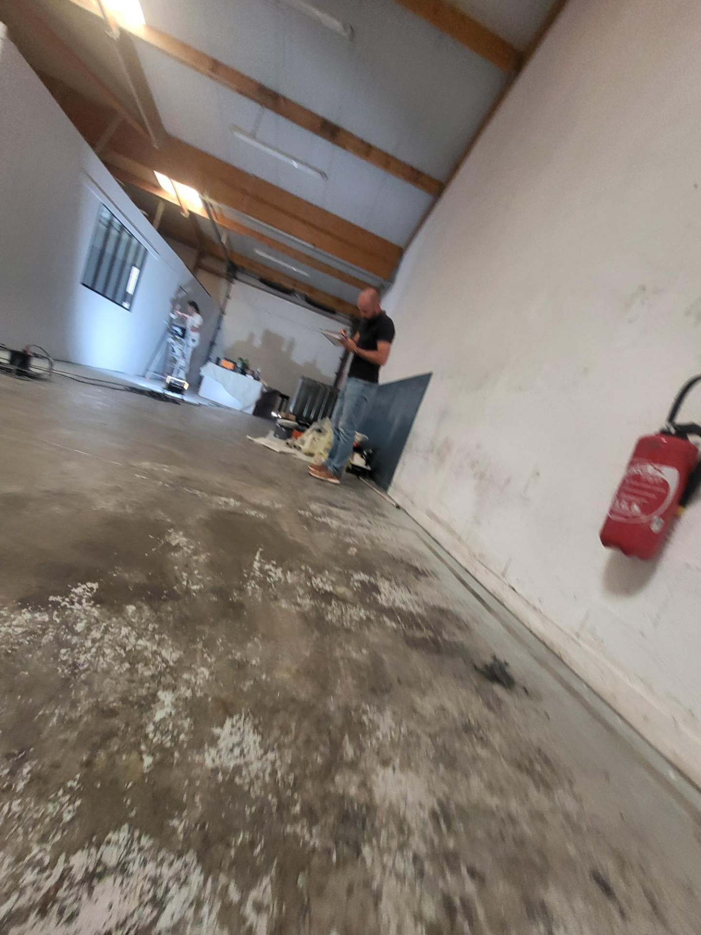 Local D&rsquo;activité 178m² – Les ponts de ce