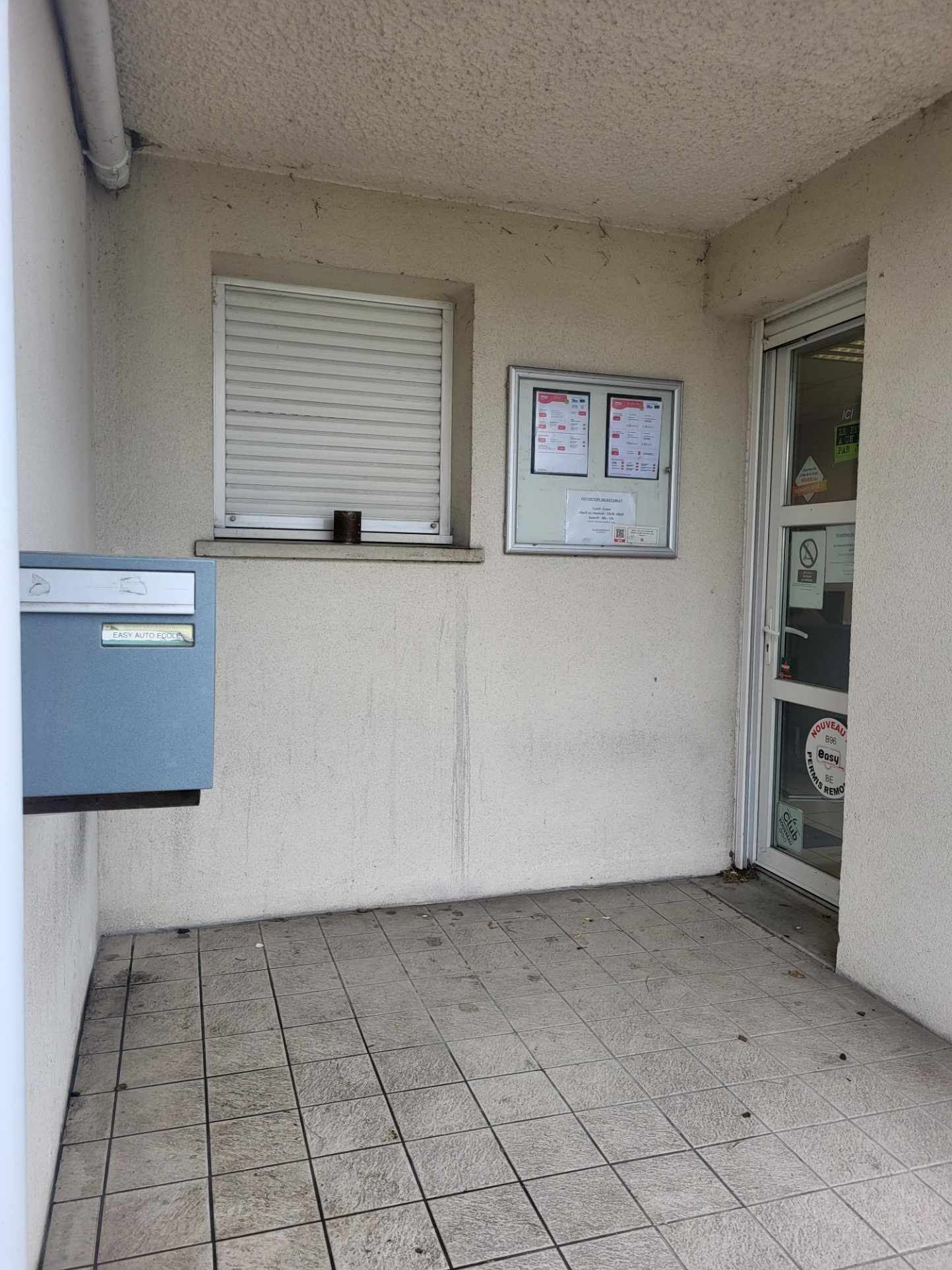 Bureaux 56m² – Montreuil juigne Bureaux 56m² – Montreuil juigne