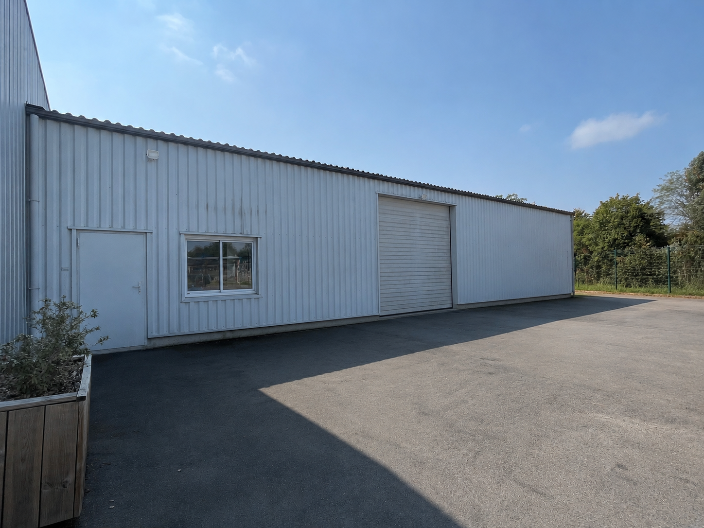 Local D&rsquo;activité 210m² – Ste gemmes sur loire
