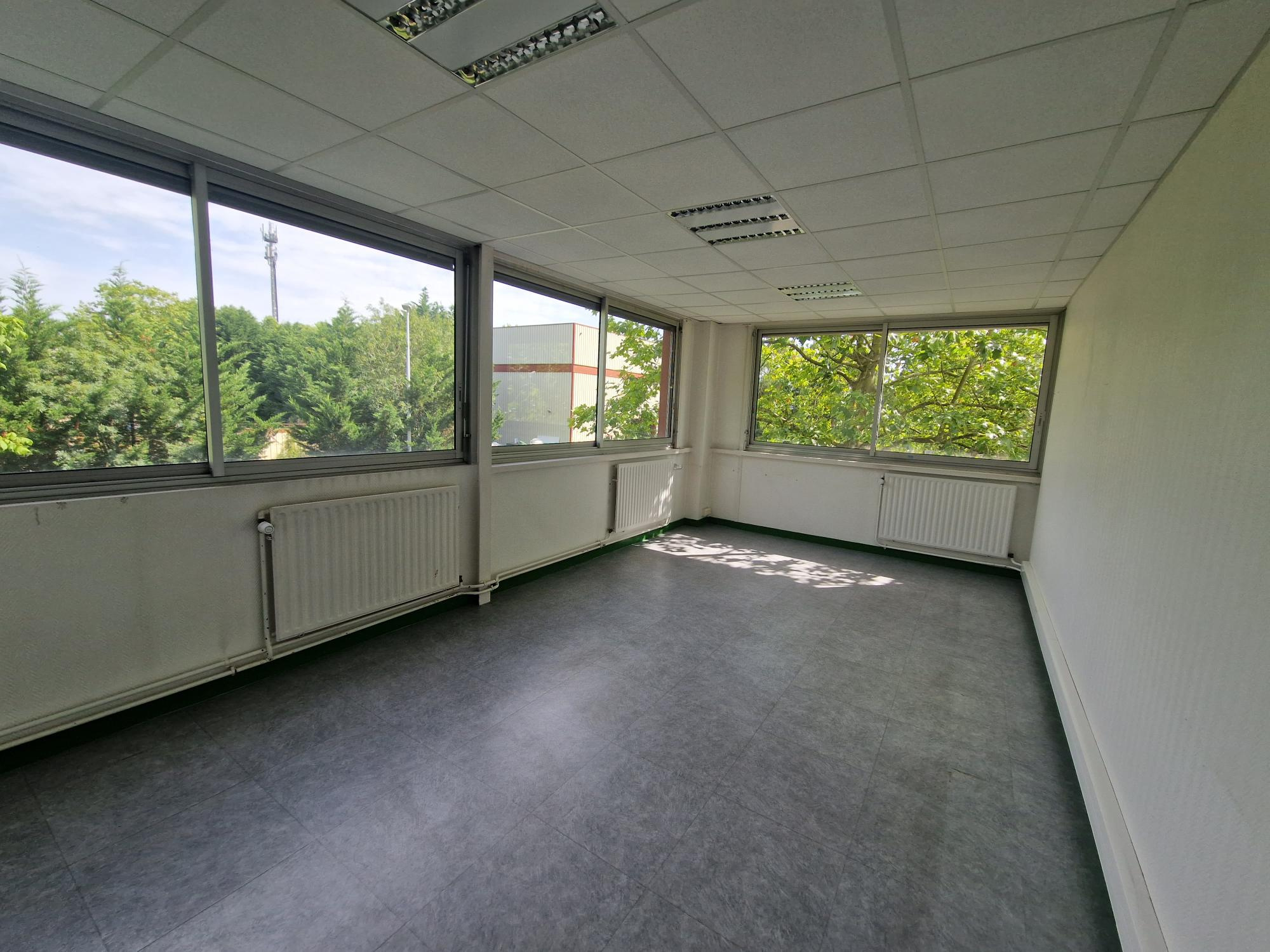Bureaux 22.71m² – Beaucouze