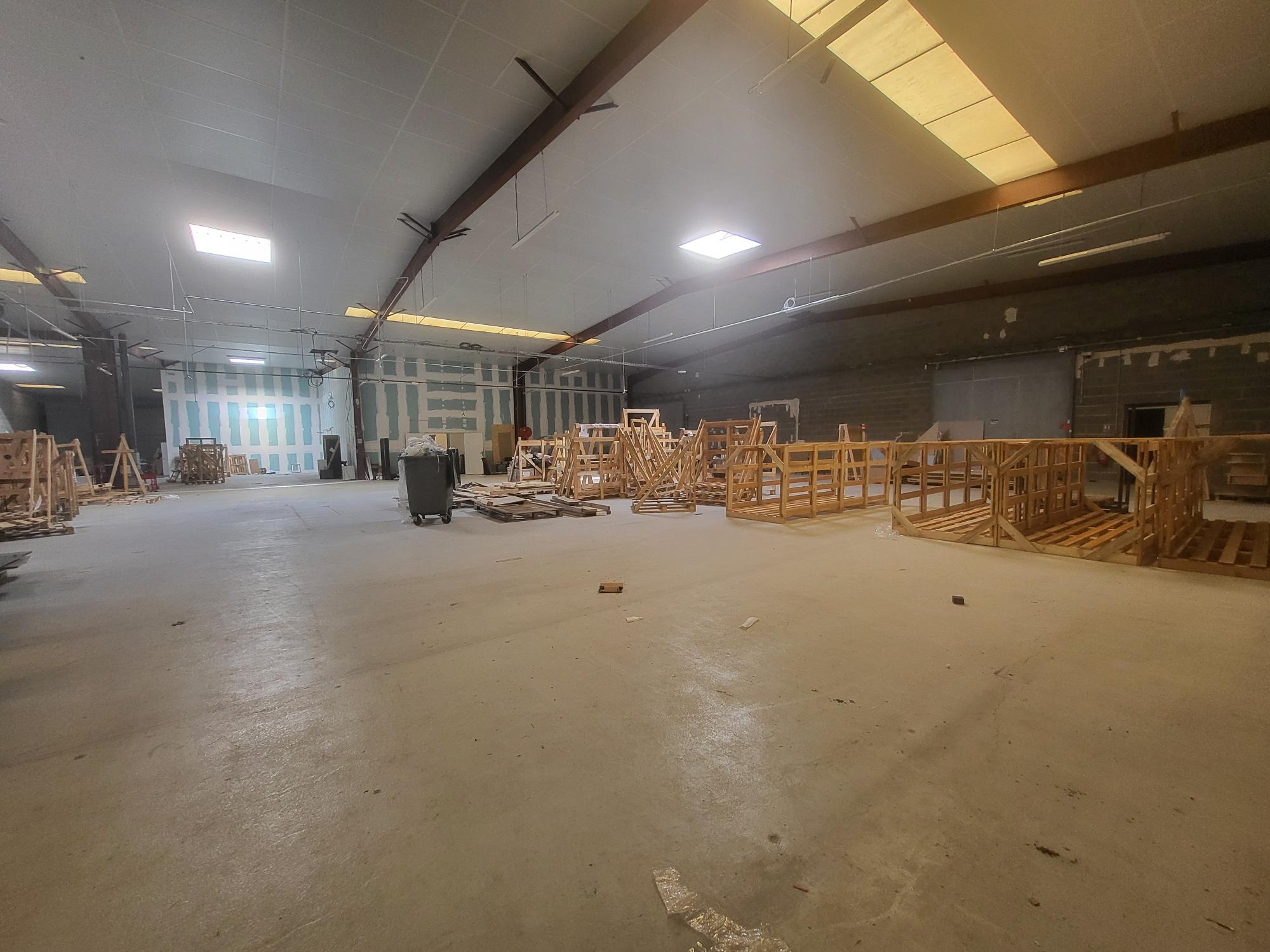 Local Commercial 1500m² – St barthelemy d anjou