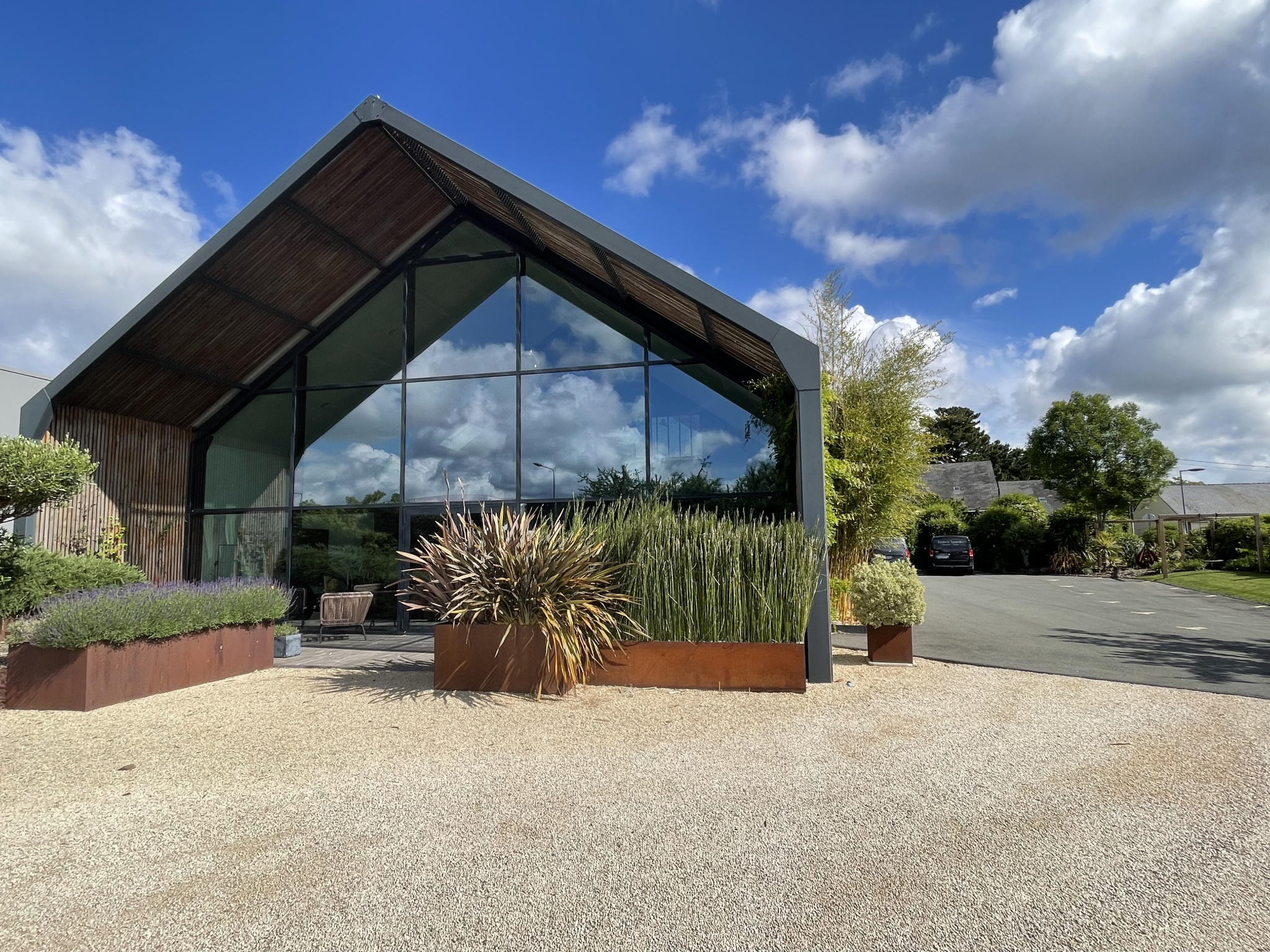 Local D&rsquo;activité 311m² – Les ponts de ce