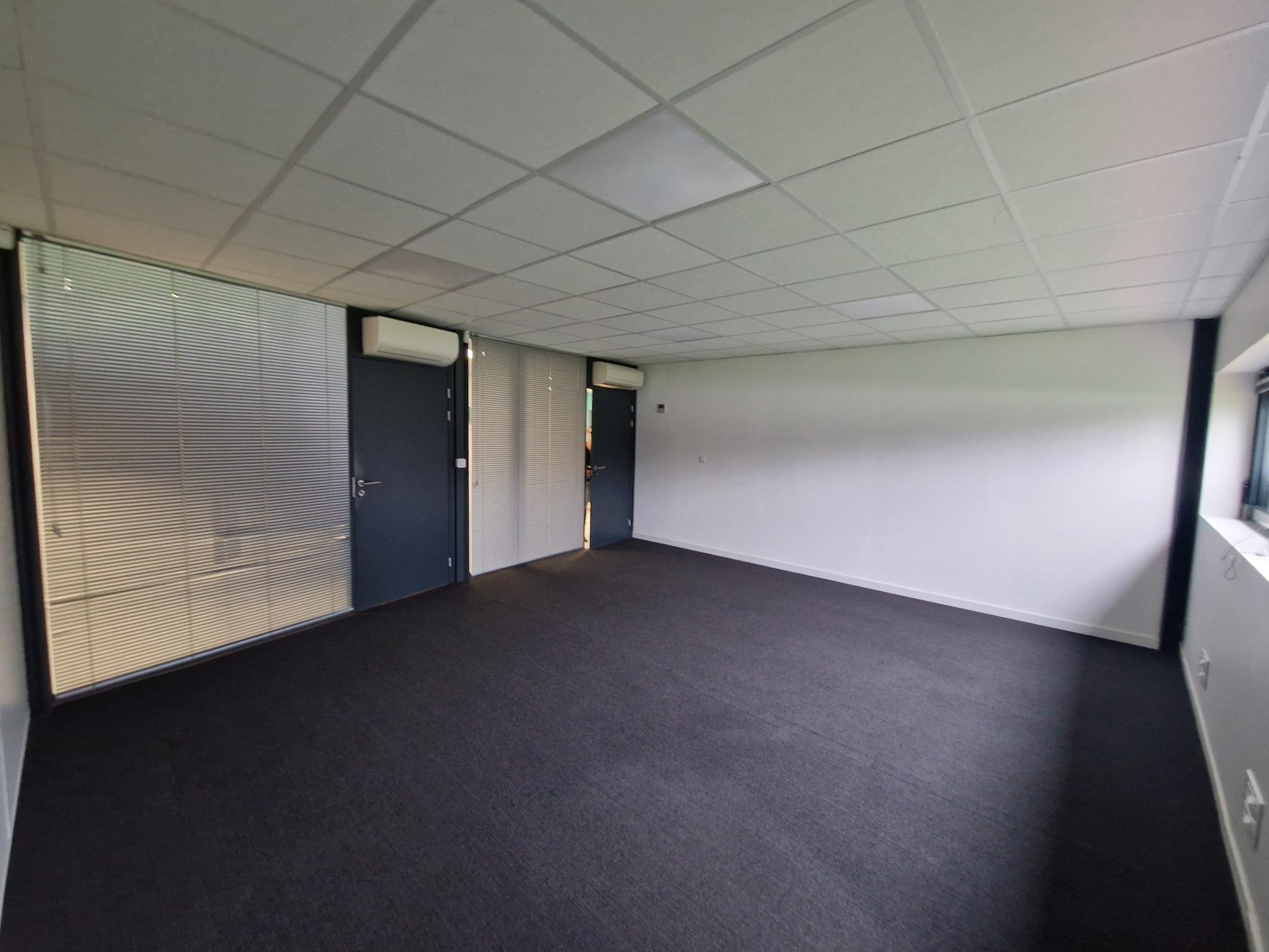 Bureaux 30m² – St barthelemy d anjou Bureaux 30m² – St barthelemy d anjou