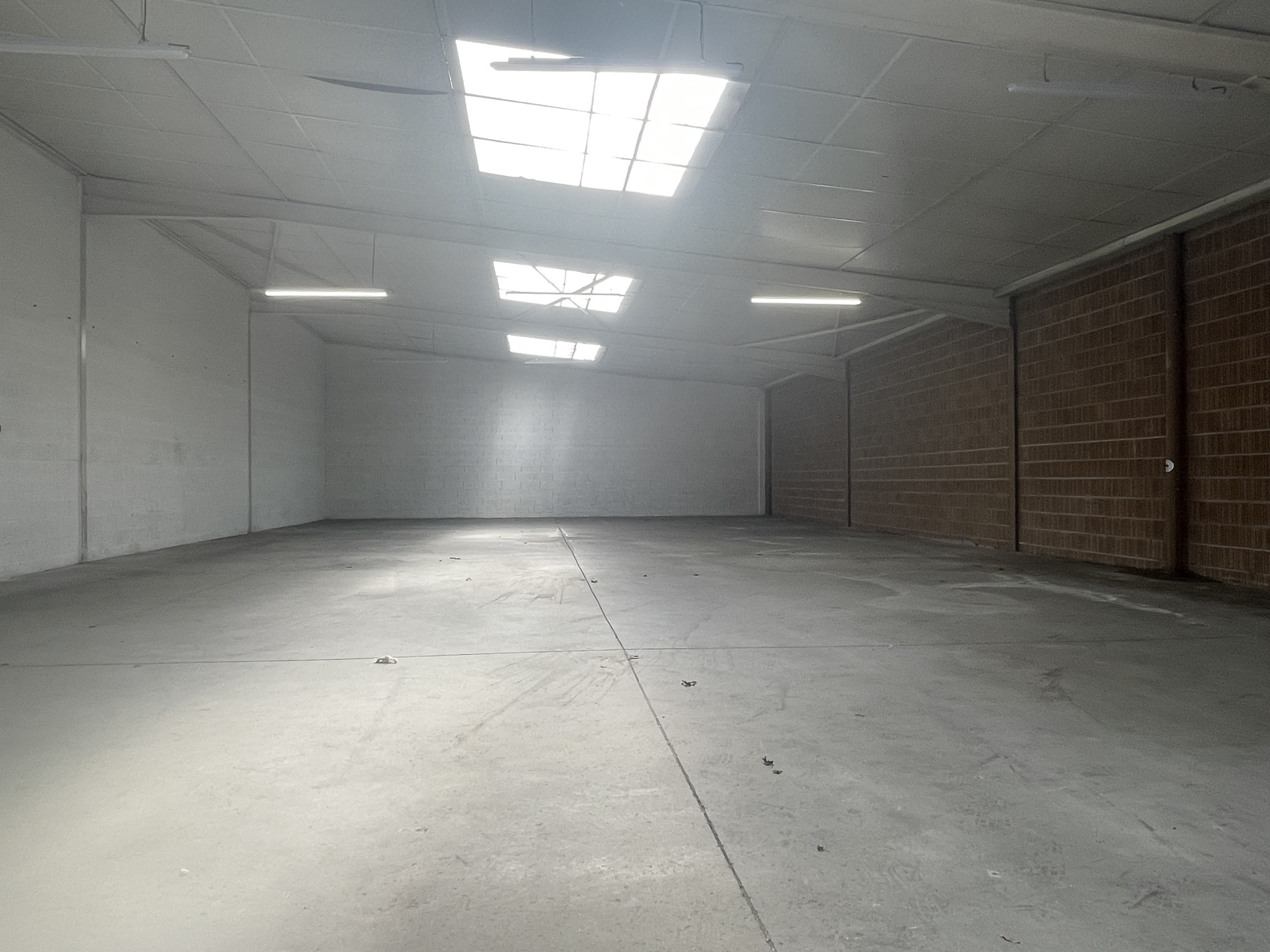 Local D&rsquo;activité 380m² – St barthelemy d anjou