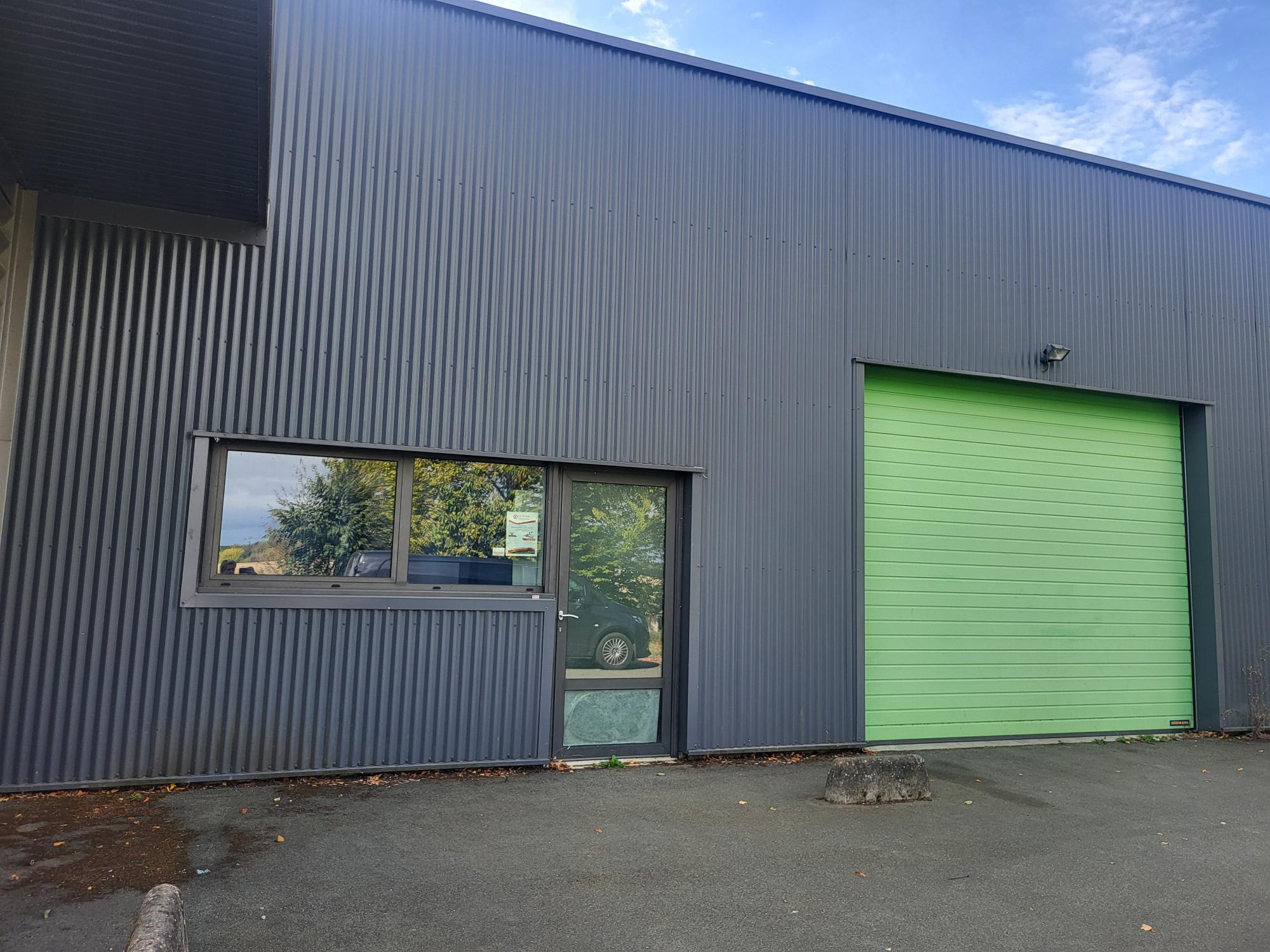 Local D&rsquo;activité 143m² – Loire authion