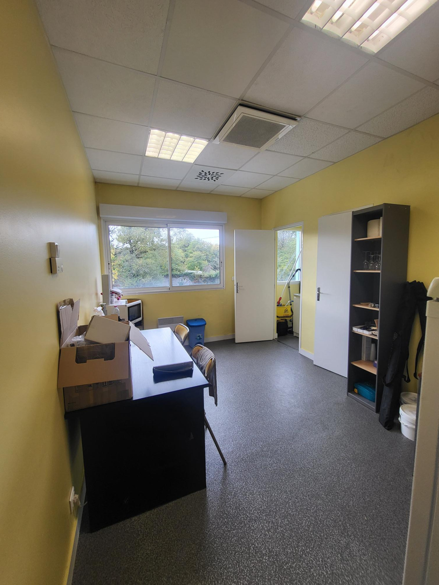 Bureaux 100m² – St barthelemy d anjou