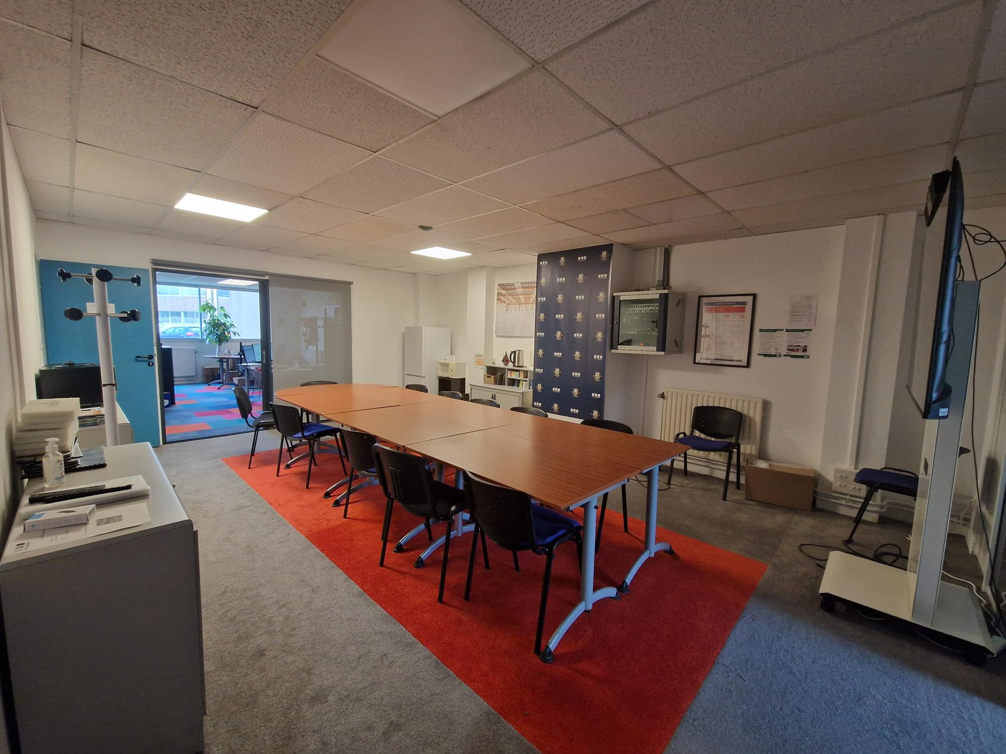 Bureaux 129m² – Beaucouze Bureaux 129m² – Beaucouze