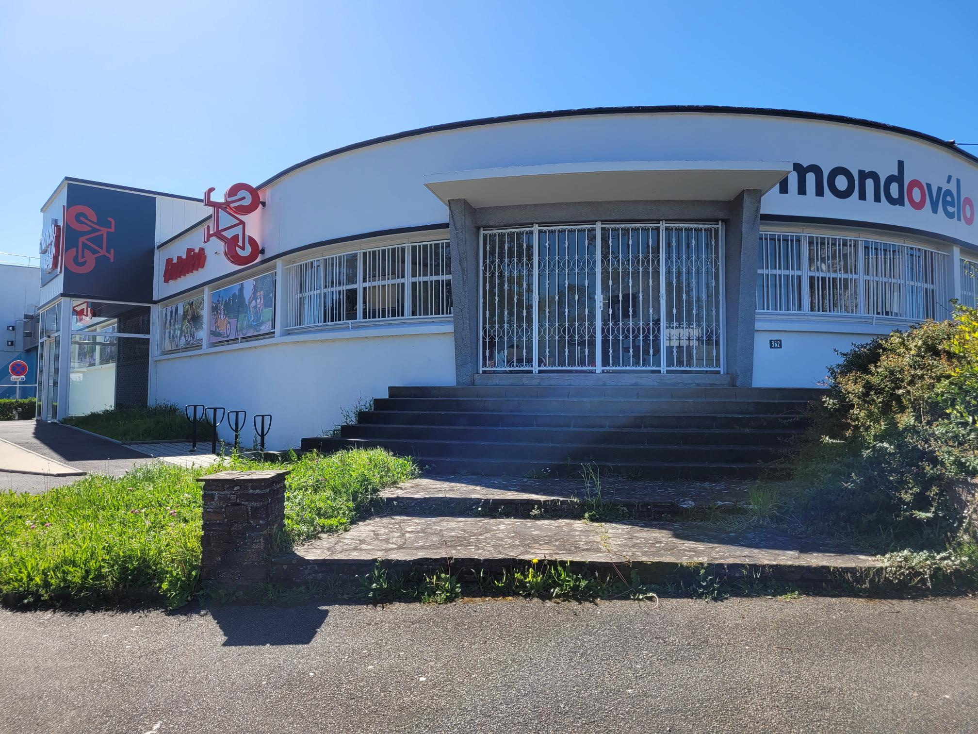 Local Commercial 992m² – St herblain