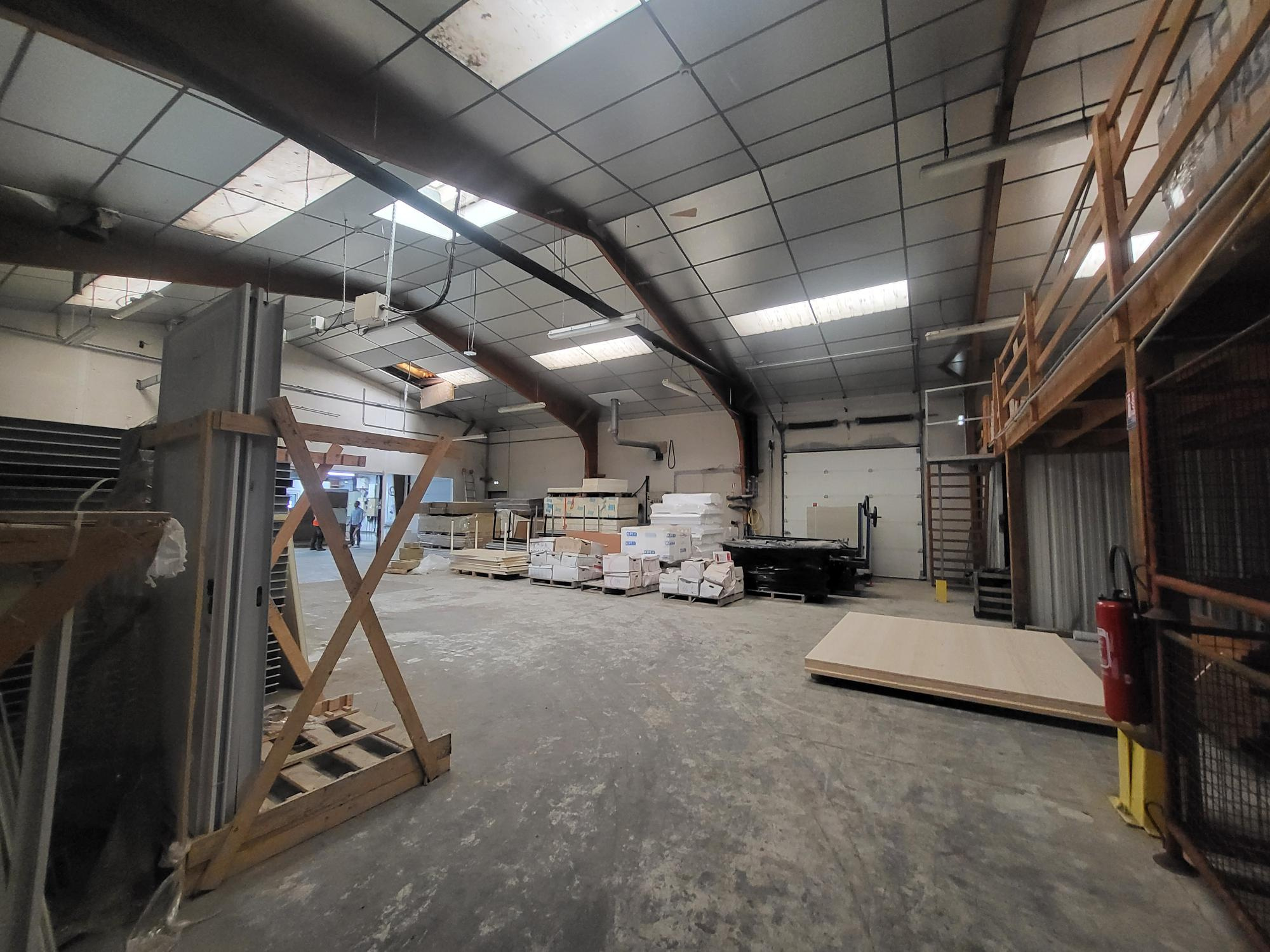 Local D&rsquo;activité 286m² – Chalonnes sur loire