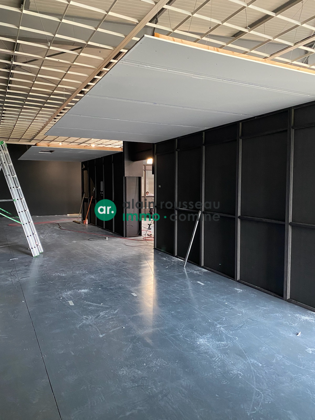 Local Commercial 630m² – Cholet