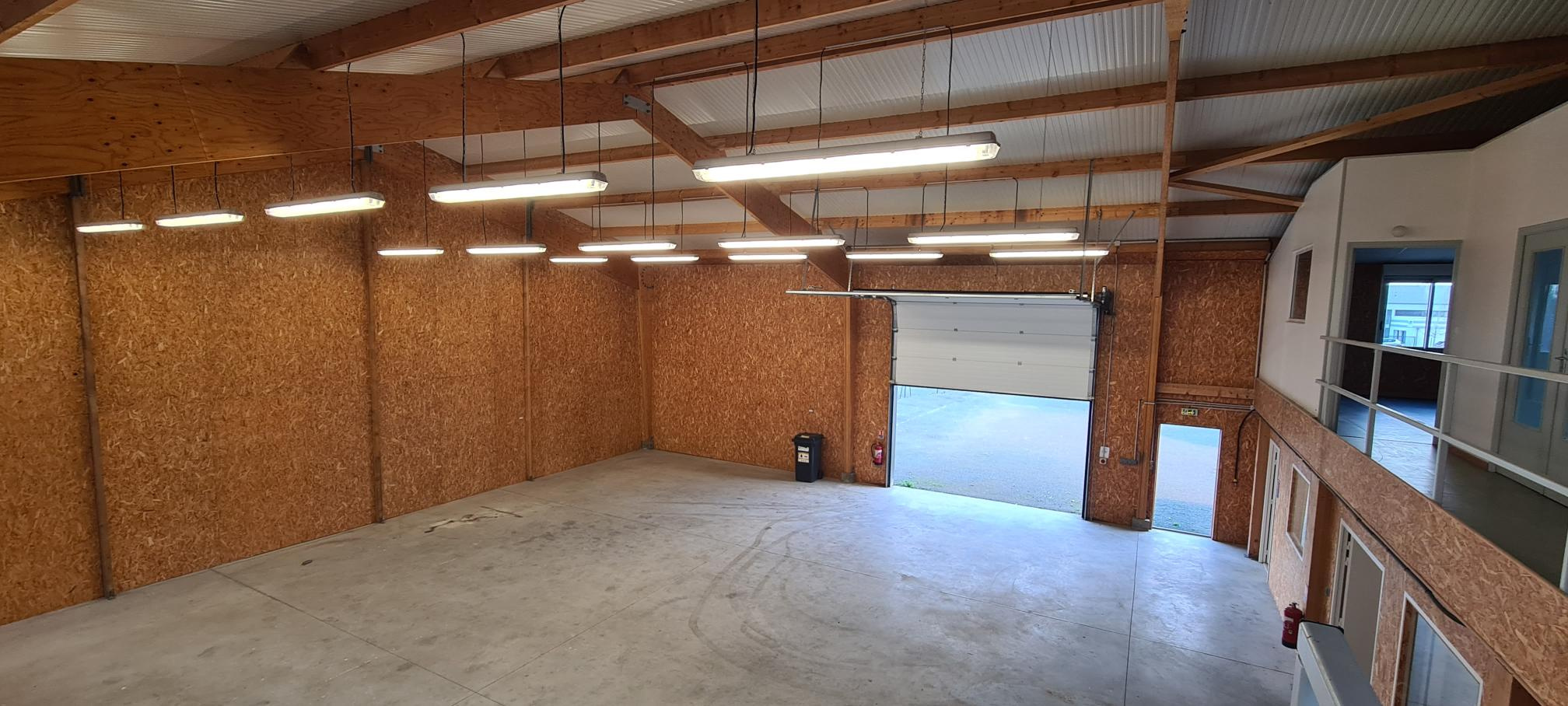 Local D&rsquo;activité 313m² – Le plessis grammoire