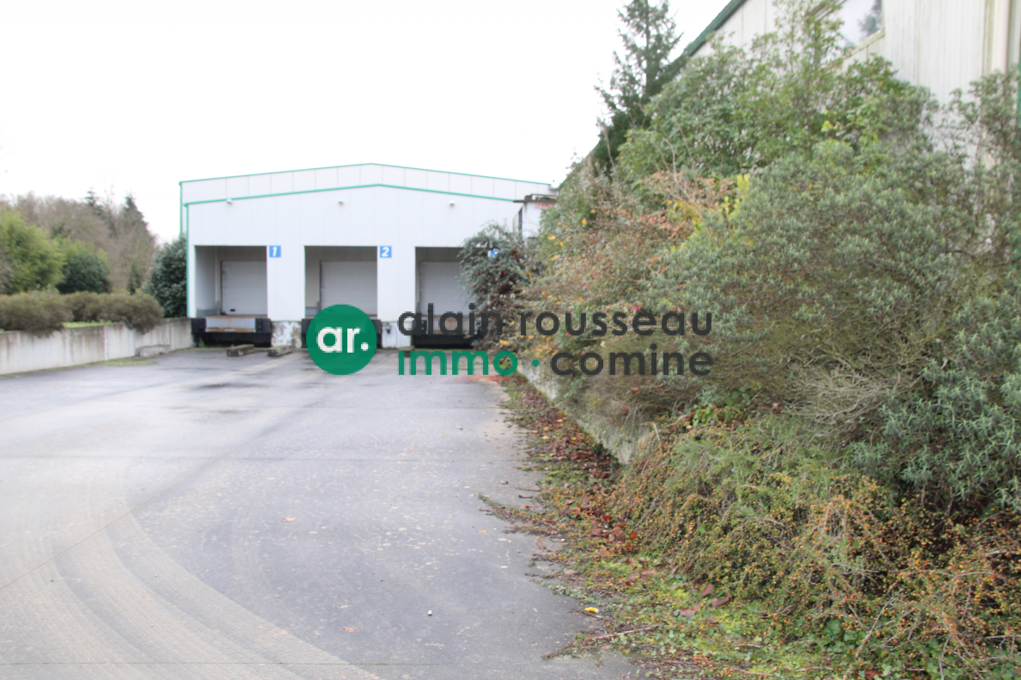 Local Professionnel 1520m² – St julien de concelles