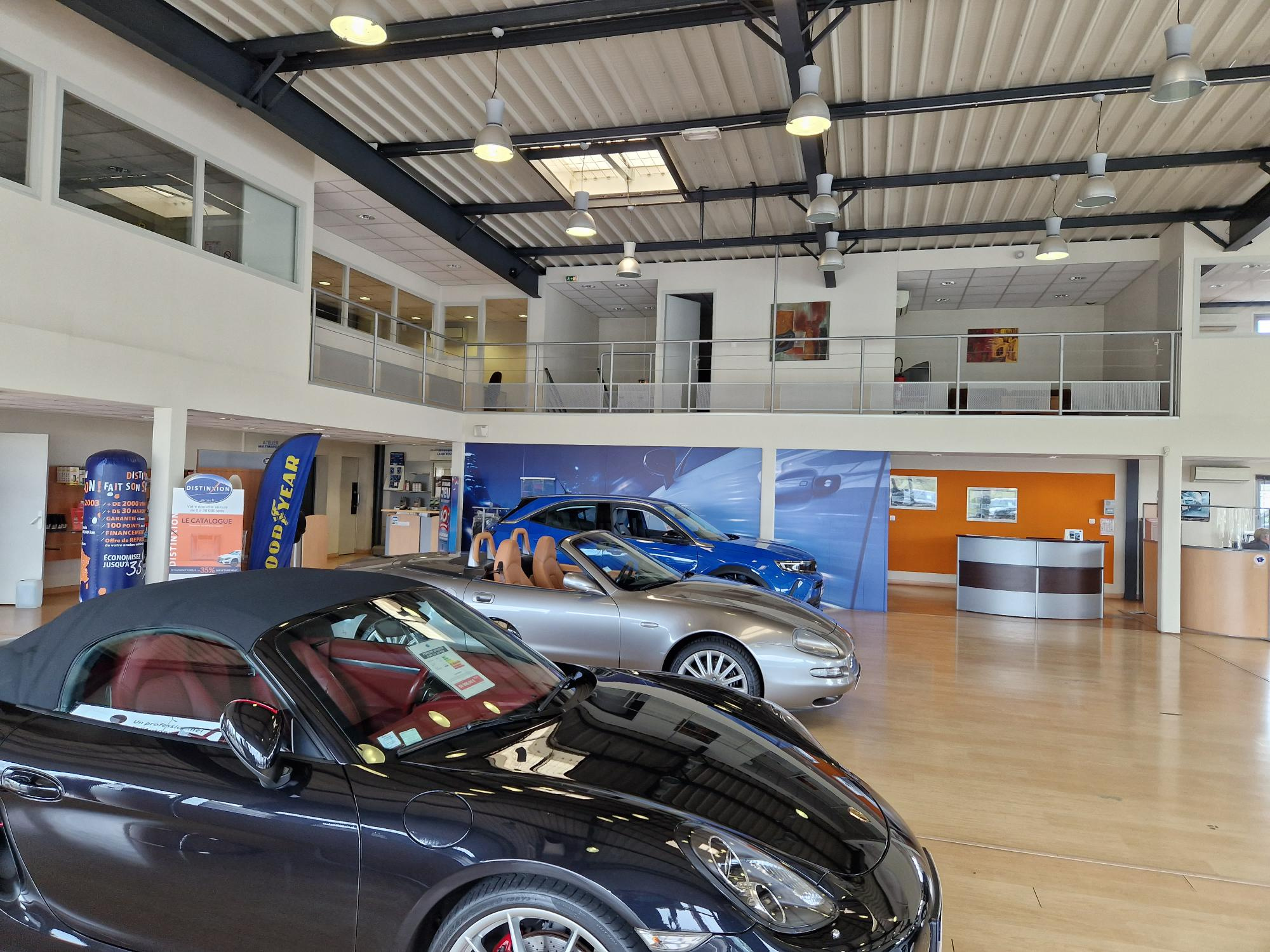 Local Commercial 1725m² – Cholet