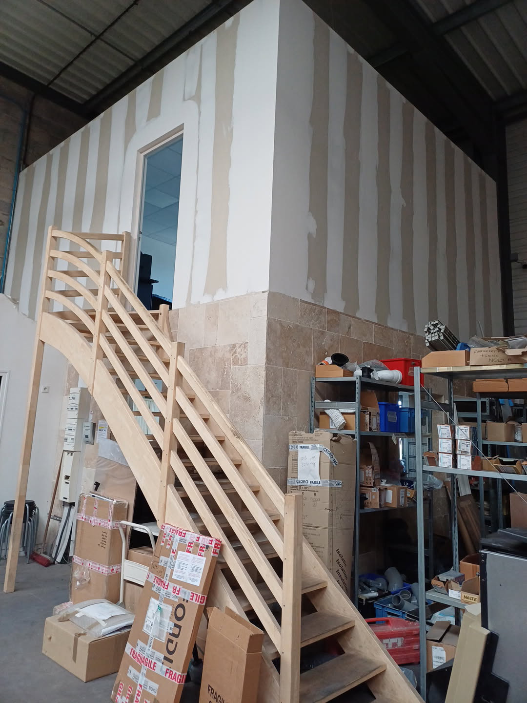 Local Professionnel 493m² – Cholet