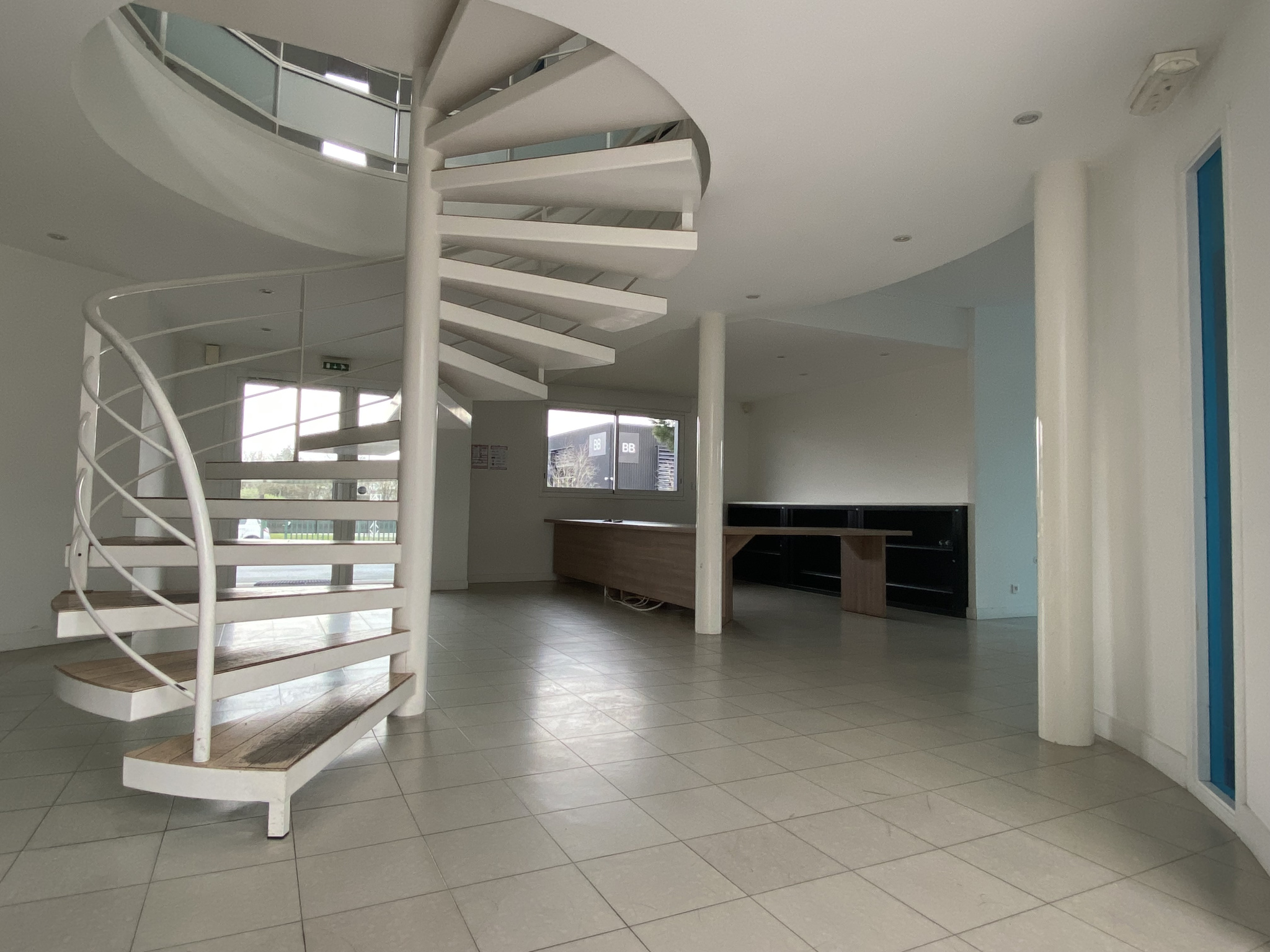 Bureaux 357m² – Beaucouze
