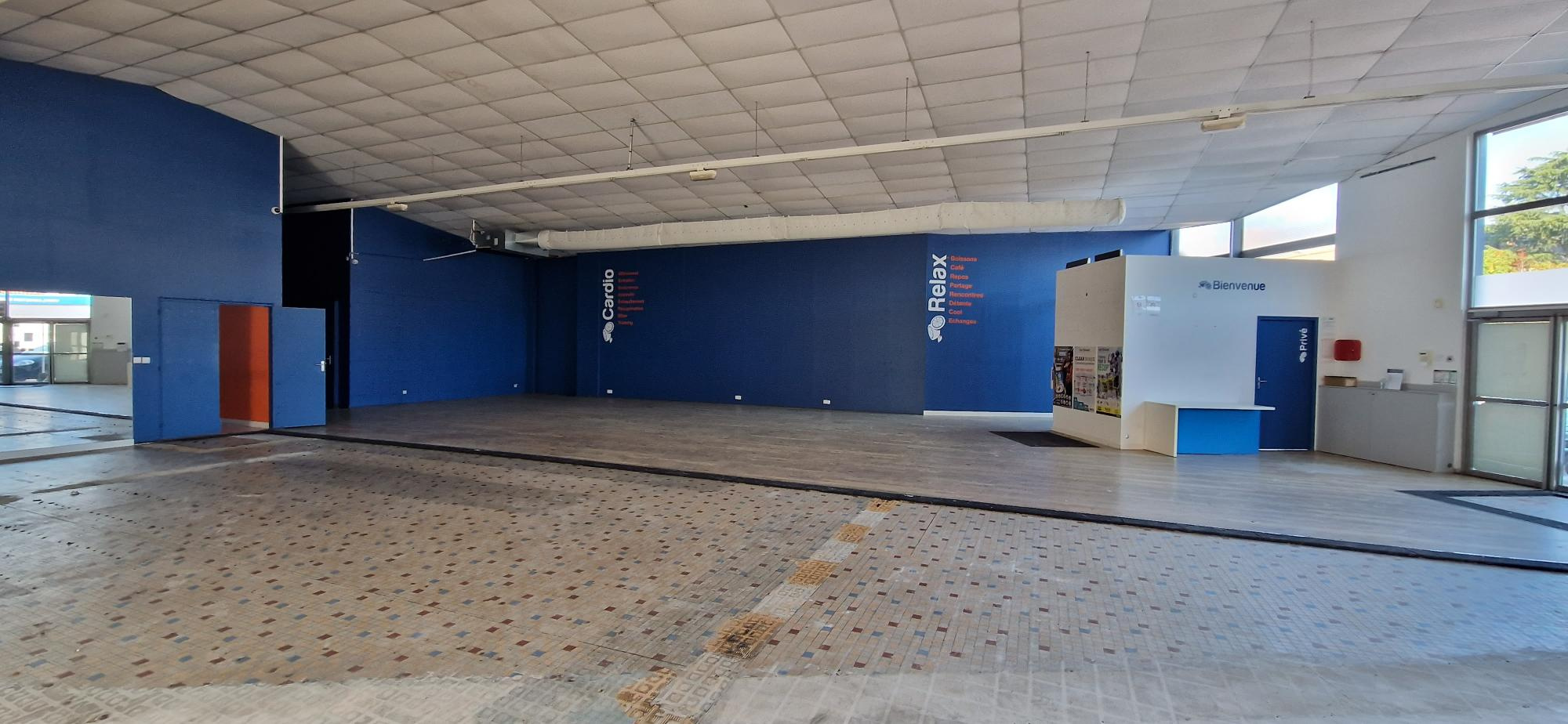 Local Commercial 510m² – Cholet