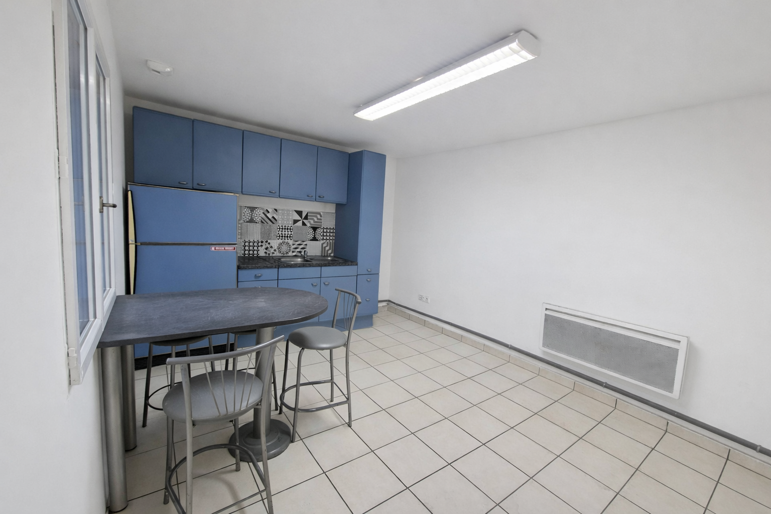 Local D&rsquo;activité 225m² – Les ponts de ce