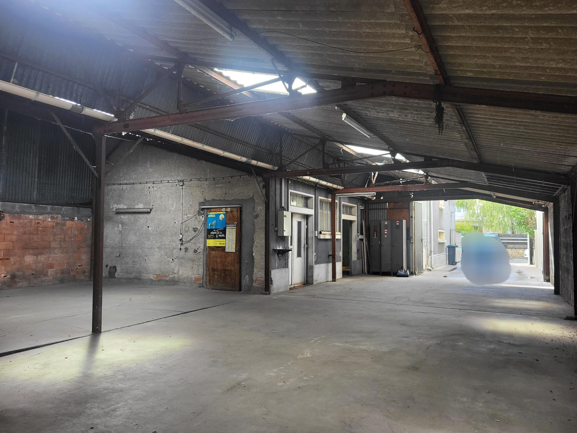 Local D&rsquo;activité 210m² – Angers