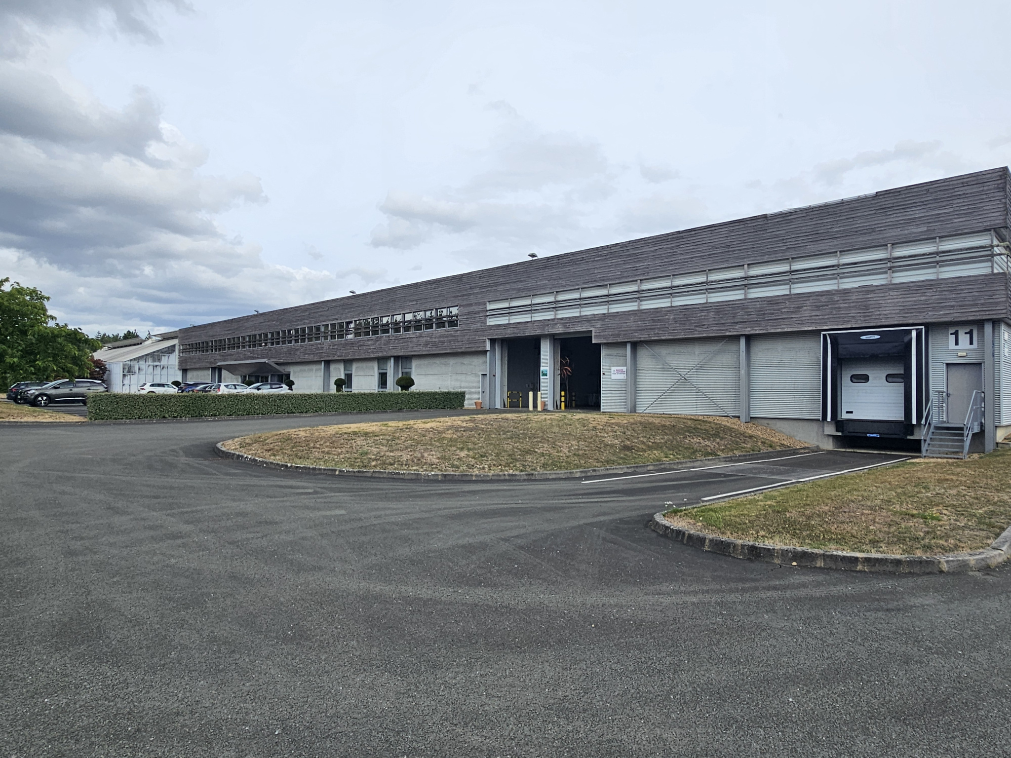 Local D’activité 6630m² – Angers Local D’activité 6630m² – Angers