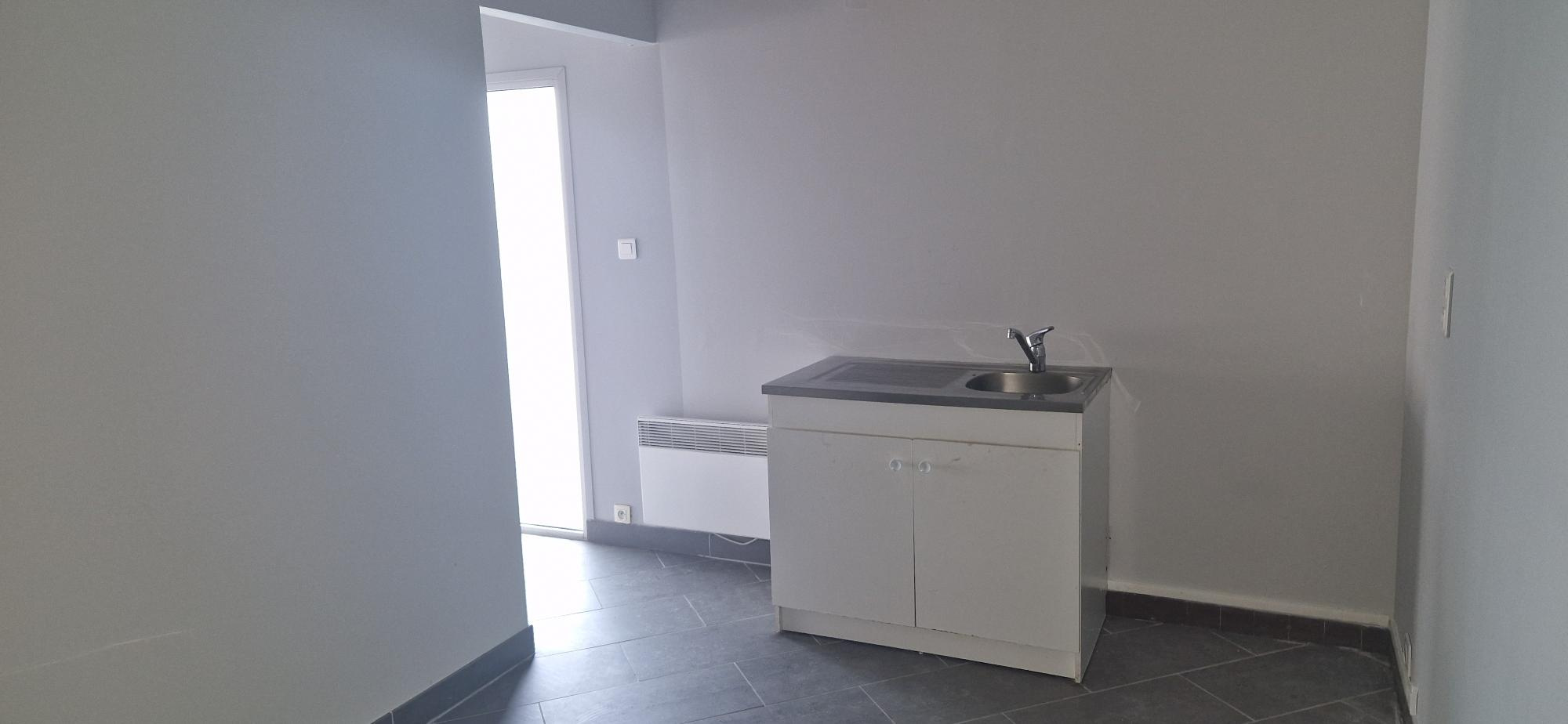 Local Commercial 150m² – La tessoualle