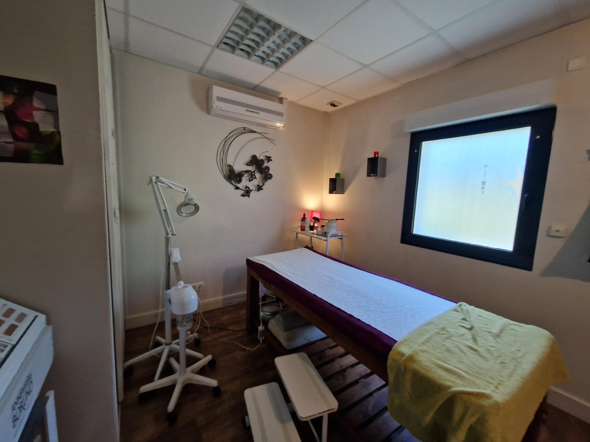 Local D&rsquo;activité 500m² – Beaucouze