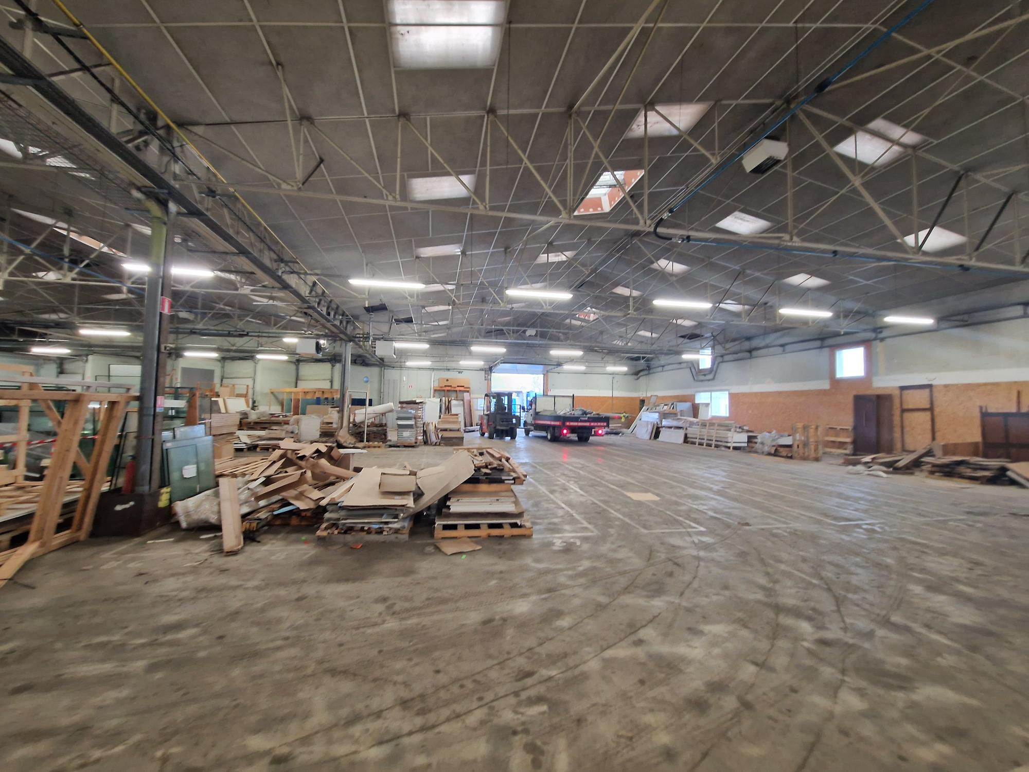 Local D’activité 6000m² – St barthelemy d anjou Local D’activité 6000m² – St barthelemy d anjou