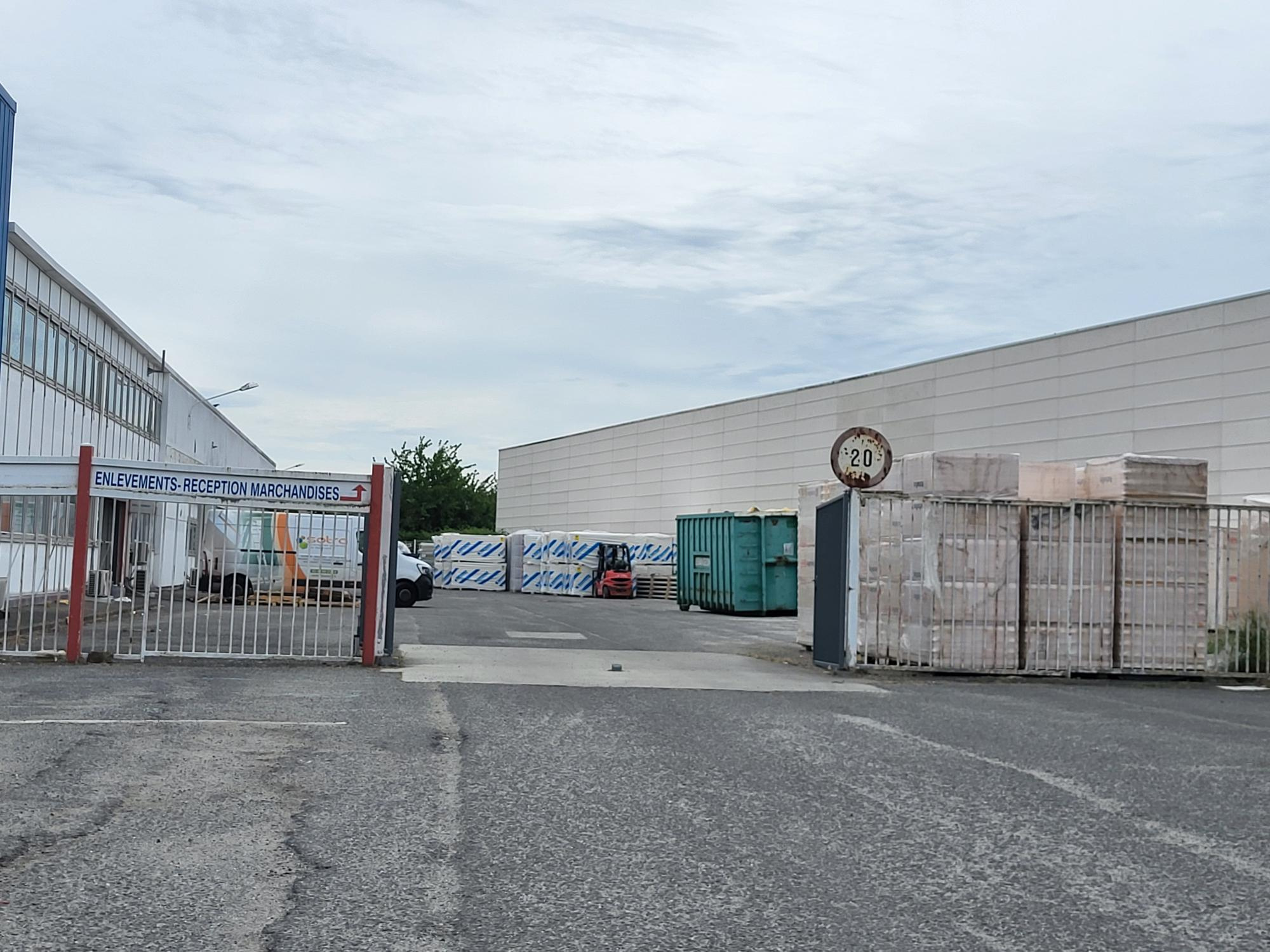 Local D&rsquo;activité 1080m² – Angers