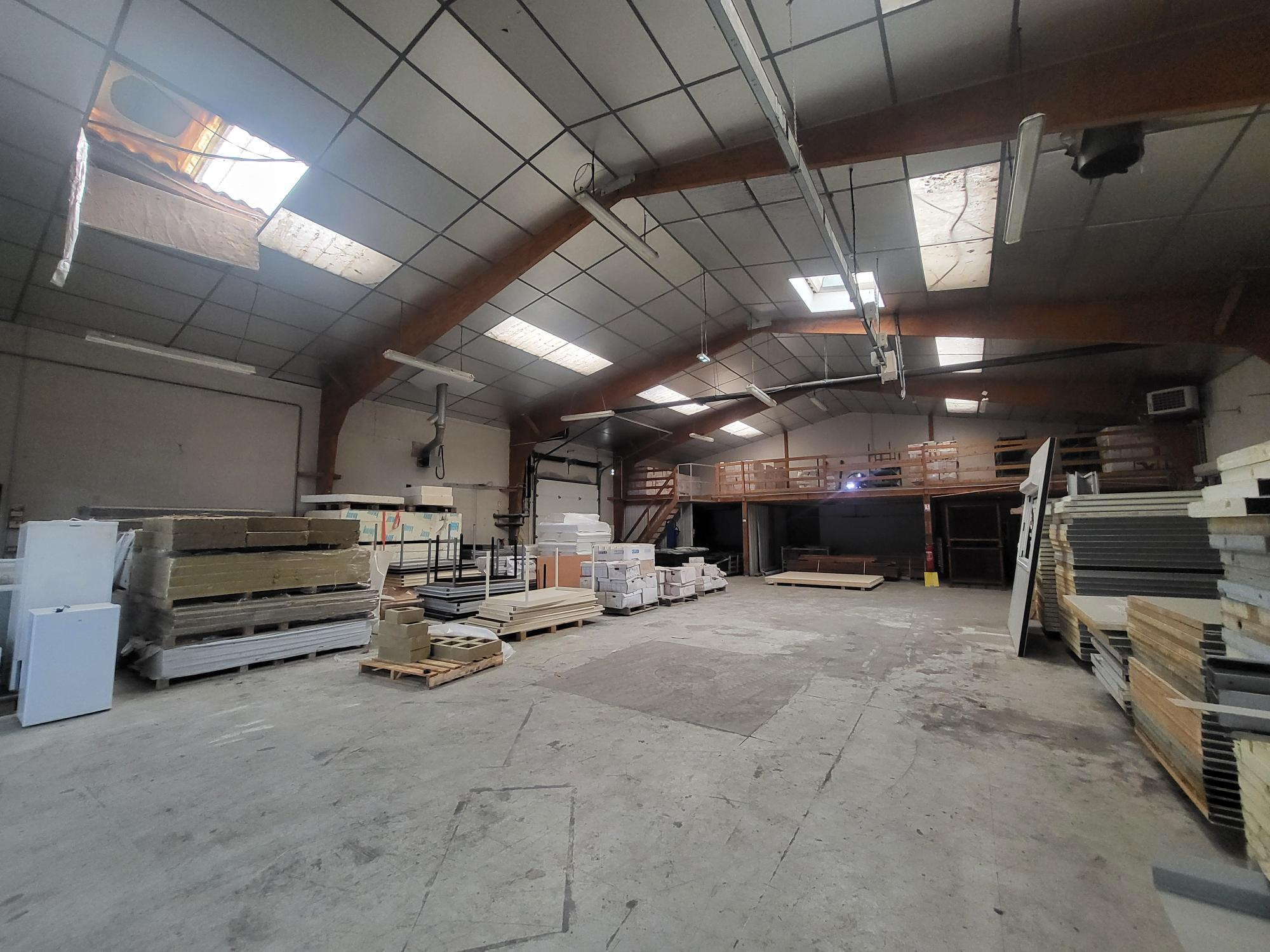 Local D&rsquo;activité 286m² – Chalonnes sur loire